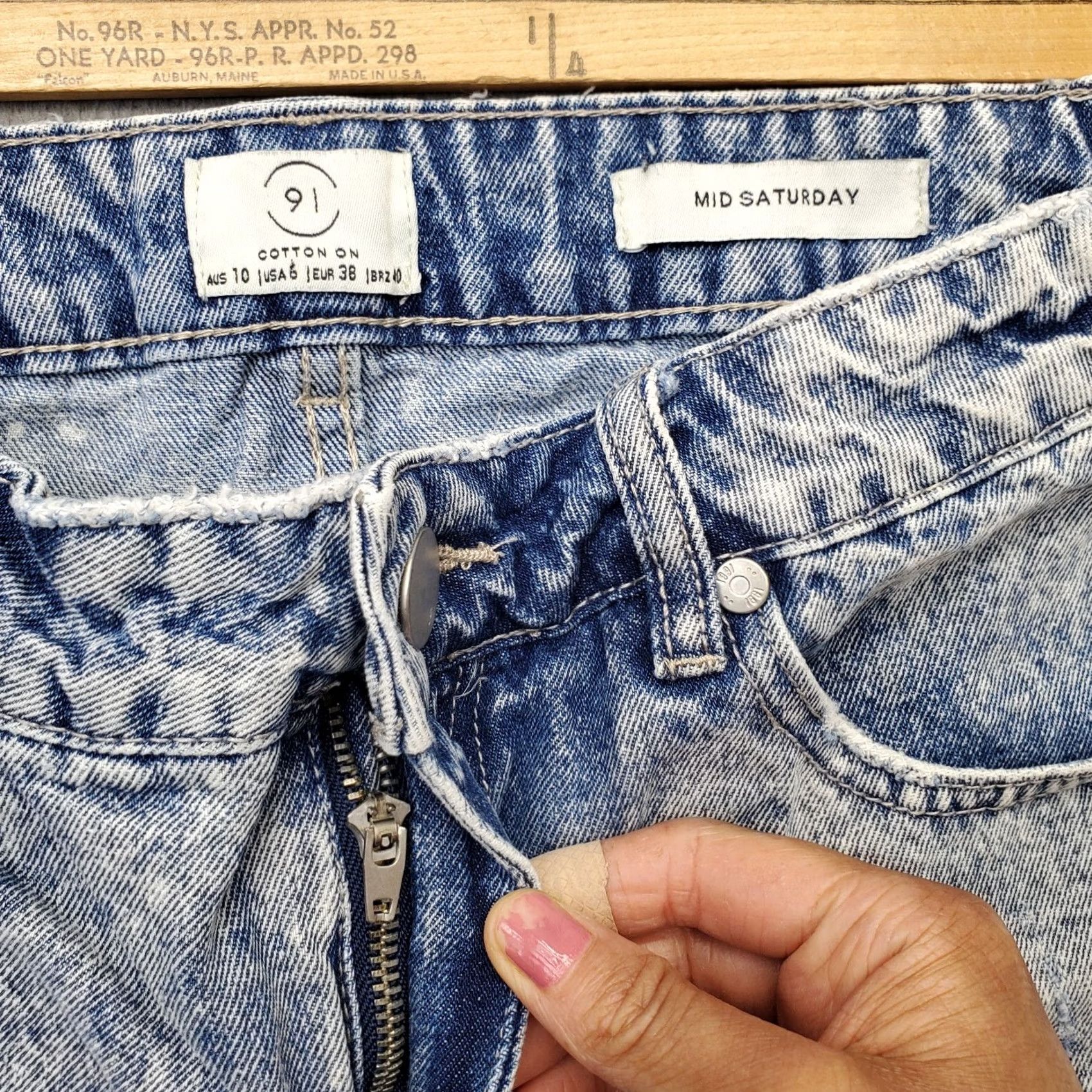 Cotton On Cotton On Cut-Off Shorts Women's 6 Blue Denim 5-Pocket Design Distressed Mid Size 28" / US 6 / IT 42 - 6 Thumbnail