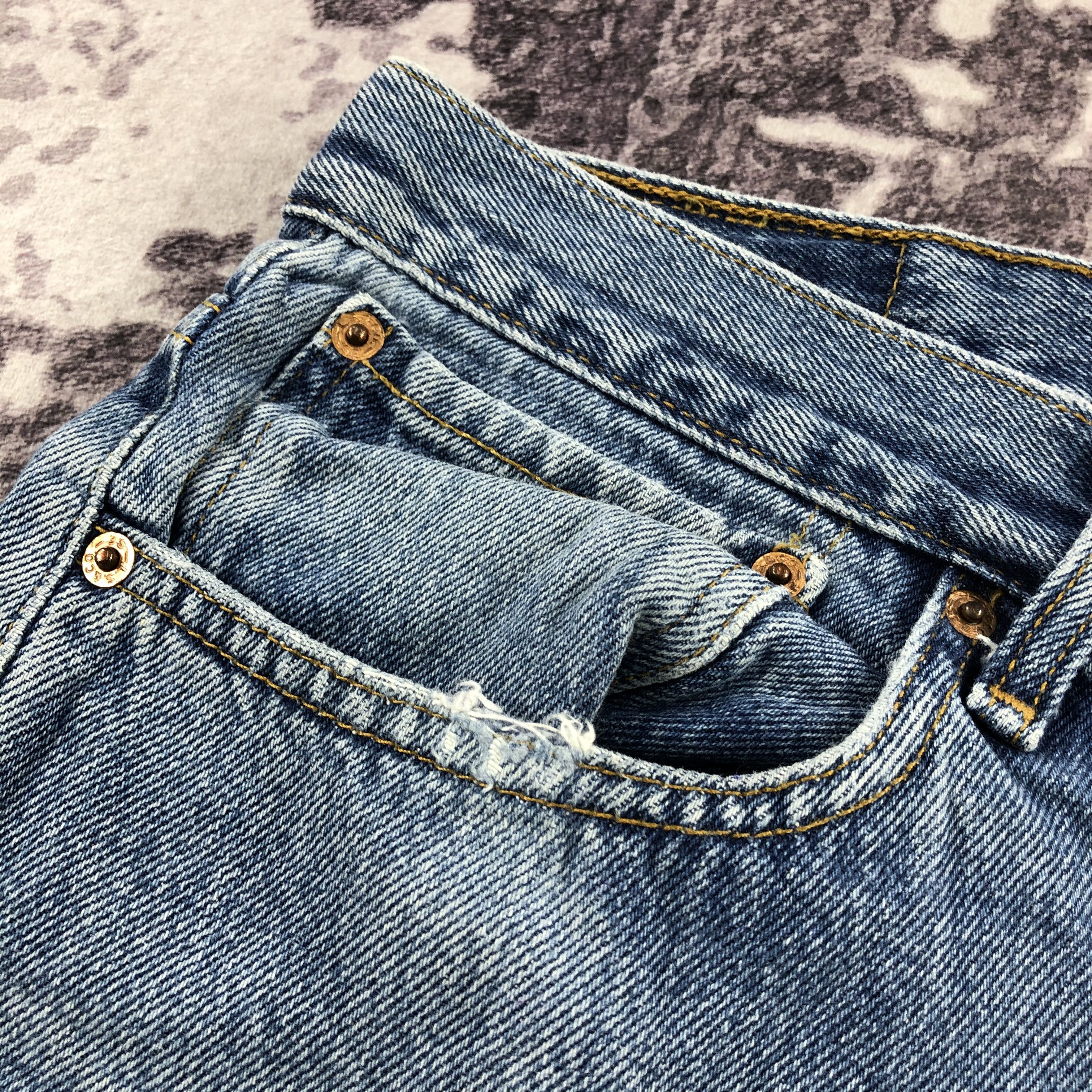 Levi's × Vintage 90s Vintage Blue Wash Levis 581 Jeans-JM2577 Size US 34 / EU 50 - 10 Thumbnail