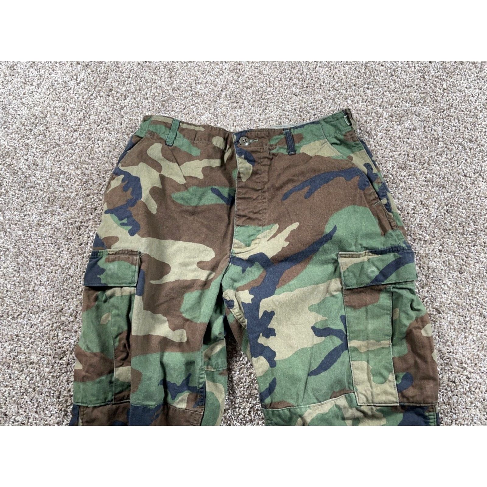 Vintage VT vintage Men's Cargo Pants Medium Long 33x31 Green Woodland Camouflage Army Outdoor 90s Size US 33 - 4 Thumbnail
