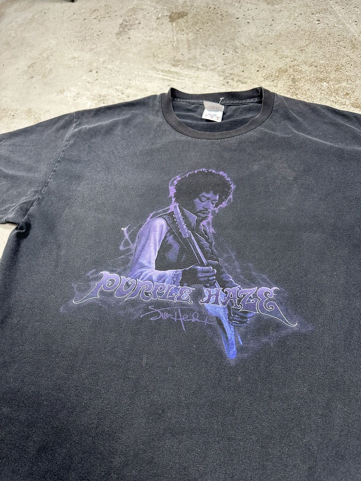 Band Tees × Jimi Hendrix × Vintage Vintage Jimi Hendrix Purple Haze Trashed Black Tee Washed Size US L / EU 52-54 / 3 - 9 Thumbnail