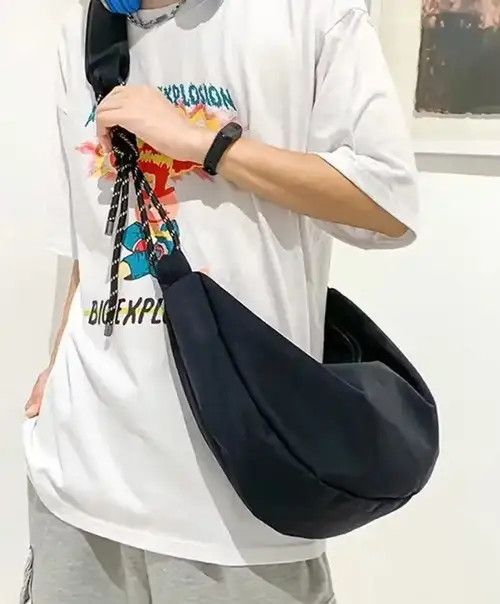 image of Fashion Sling Bag Shoulder Bag in Black, Men's