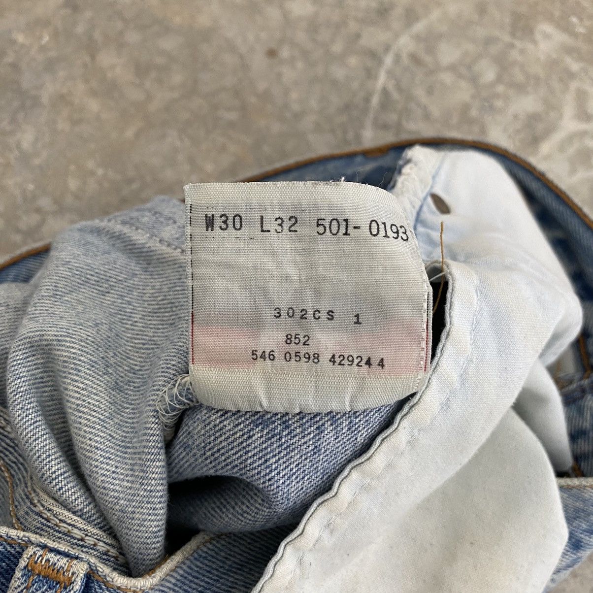 Levi's Vintage 90’s Levis 501 Faded Stonewashed Blue Denim Jeans Size US 30 / EU 46 - 14 Thumbnail