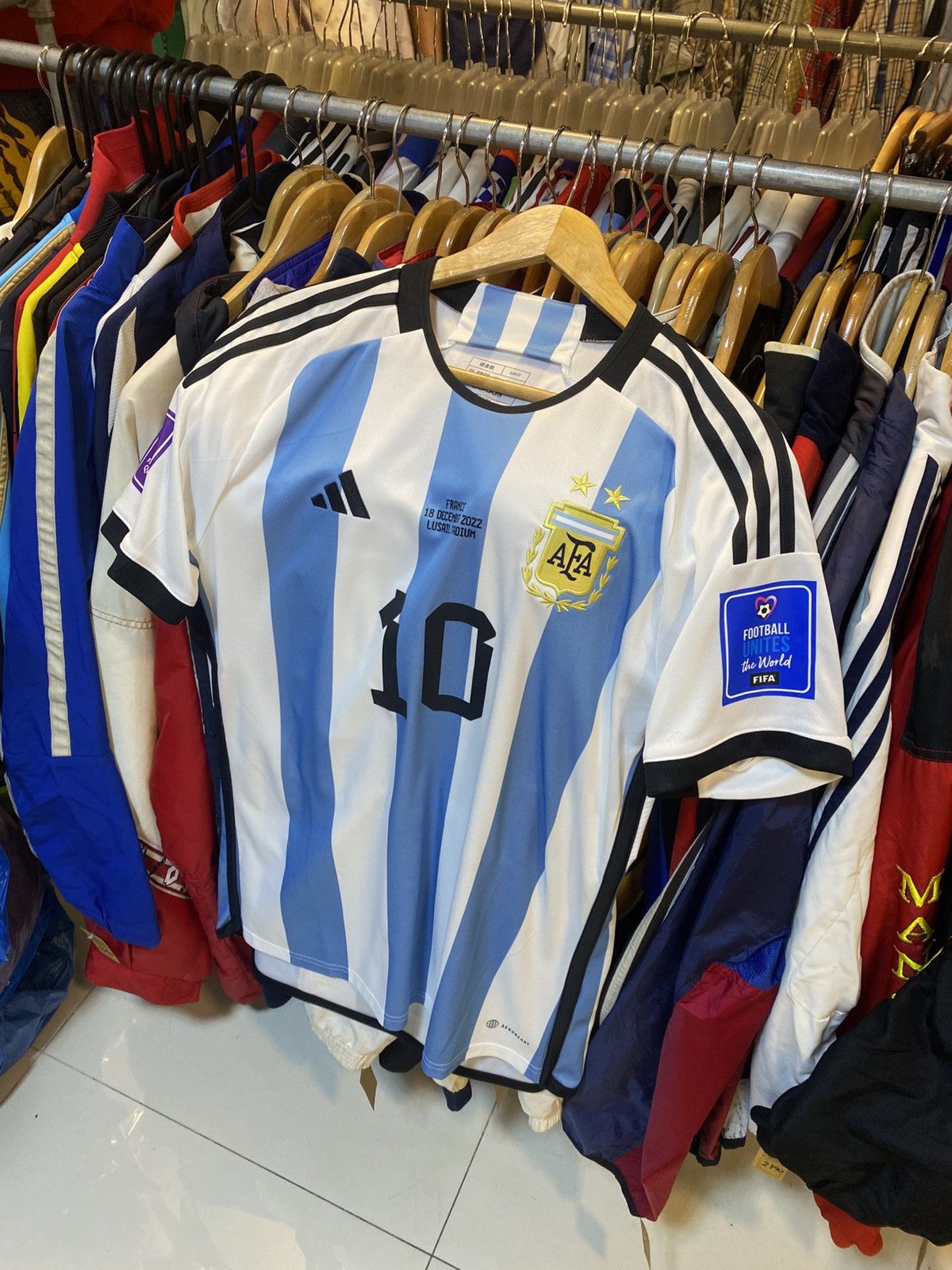 Adidas 2022 Argentina Home Kit World Cup Champions MESSI 10 Size US L / EU 52-54 / 3 - 3 Thumbnail