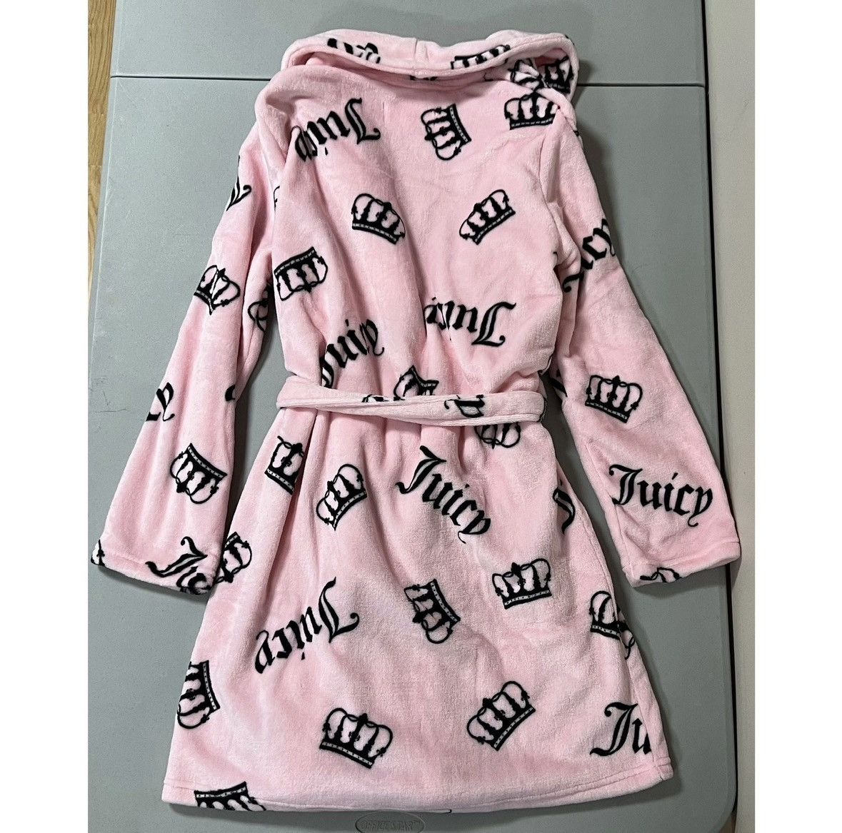 Juicy Couture Juicy Couture Pink Logo Y2K Plush Robe Bathrobe Size S/M 👑✨ Size ONE SIZE - 6 Thumbnail