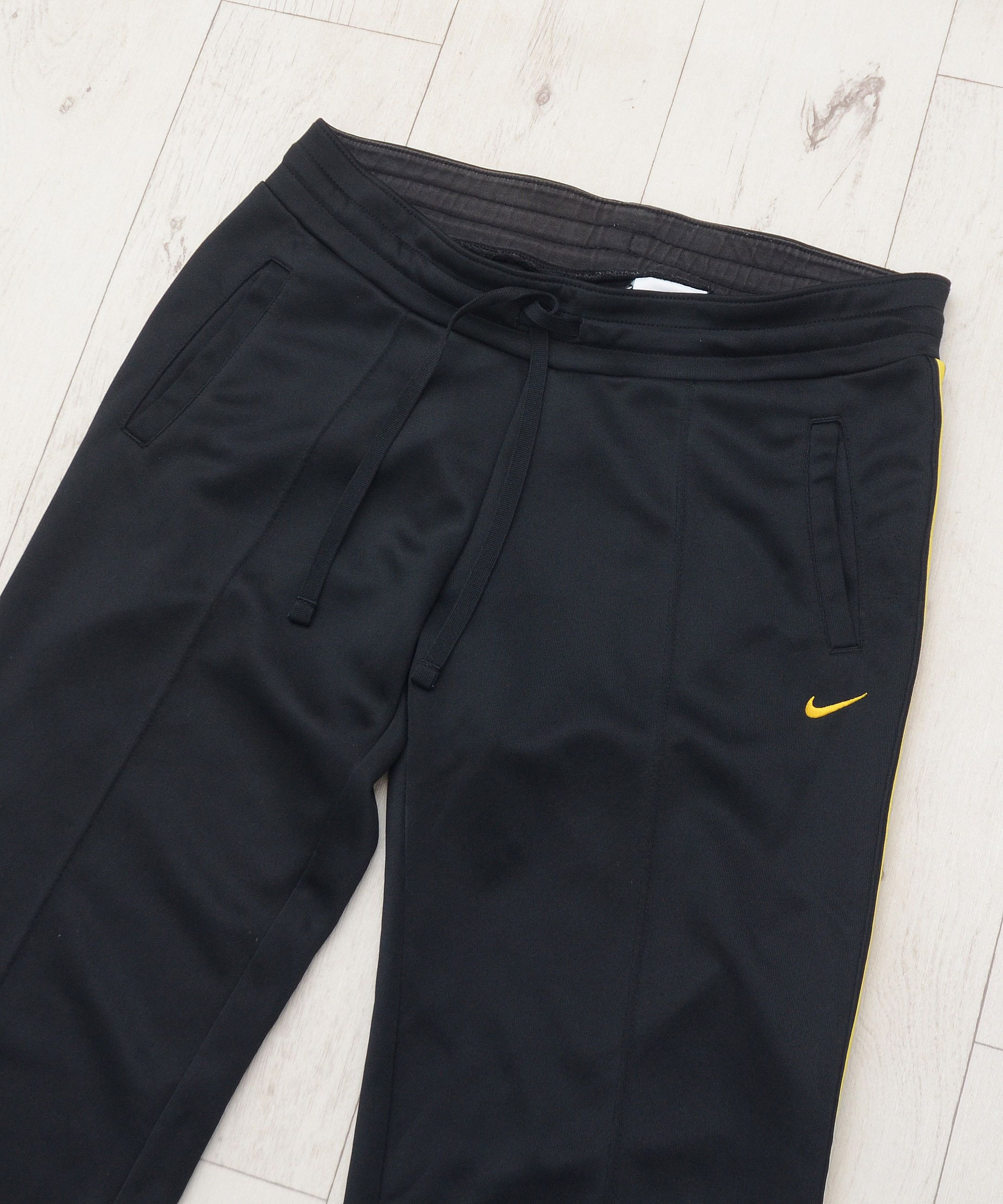 Nike × Nike ACG × Vintage Vintage Y2K Nike Livestrong Black & Yellow Sweatpants Size 31" - 2 Thumbnail