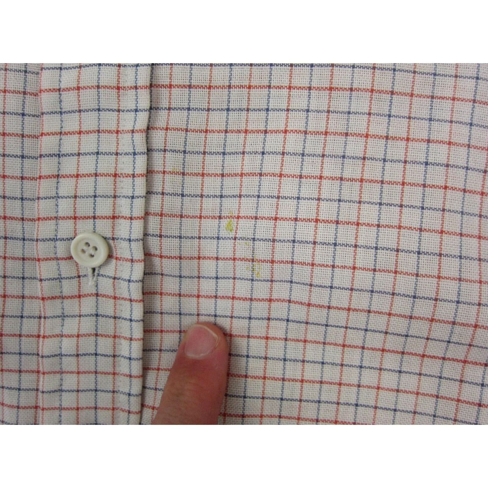 Vintage VINTAGE Hampton Shirt Mens XL White Red Button Up Made in USA 70s Raintree Southern Shirt Mens XL White Red Button-Up 80s 90s Classic Outdoor Casual Size US XL / EU 56 / 4 - 7 Thumbnail