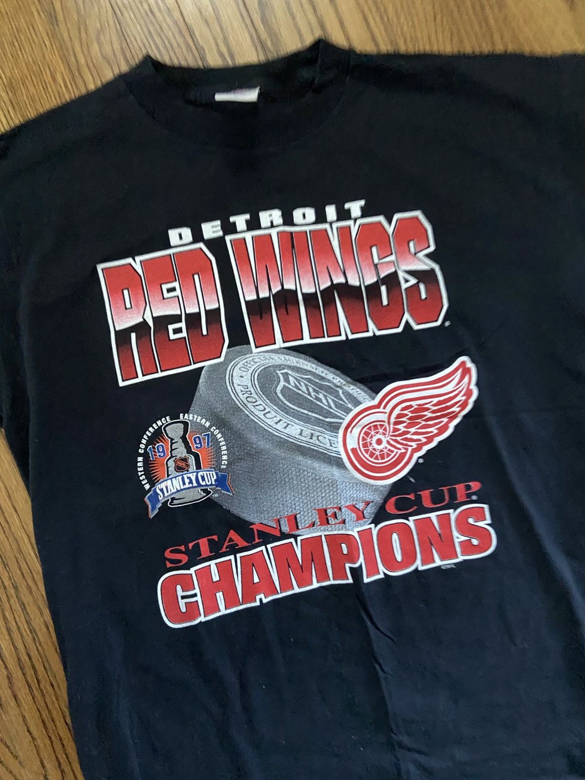 NHL Vintage detroit redwings t shirt Size US XL / EU 56 / 4 - 3 Thumbnail