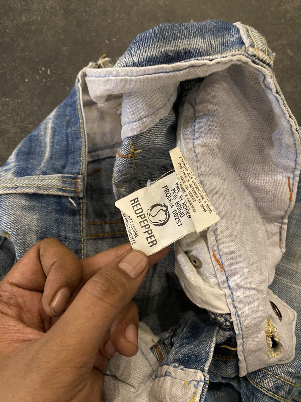 If Six Was Nine Red Peppers Distressed Bootcut Jeans Size US 27 - 7 Thumbnail