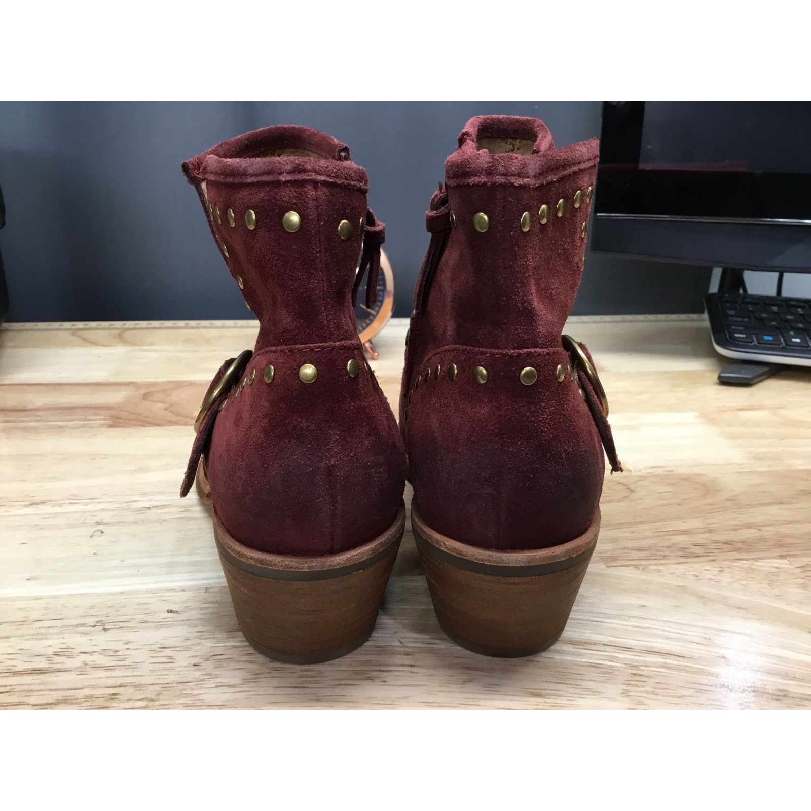 The Unbranded Brand Sofft Allene II Womens 6.5 Red Suede Ankle Strap Booties Size US 6.5 / IT 36.5 - 3 Thumbnail