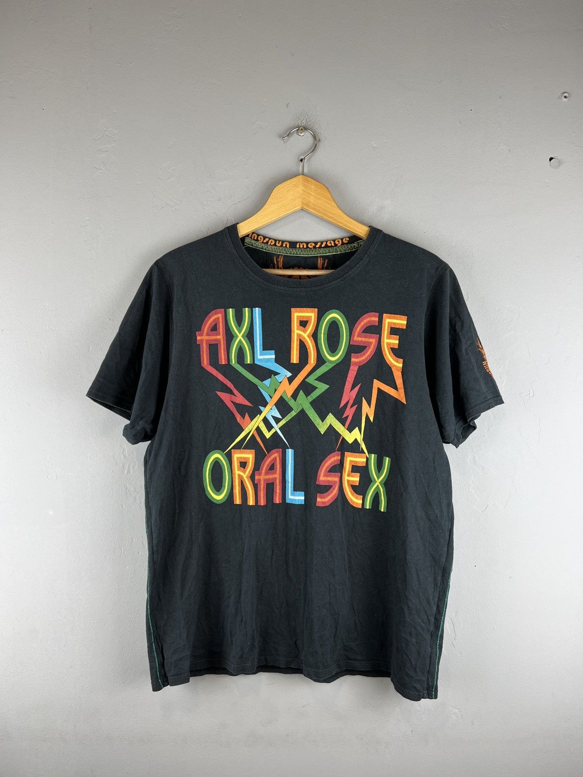 Band Tees AXL ROSE ORAL SEX vintage band tee Y2K lesbian style Size US L / EU 52-54 / 3 - 1 Thumbnail
