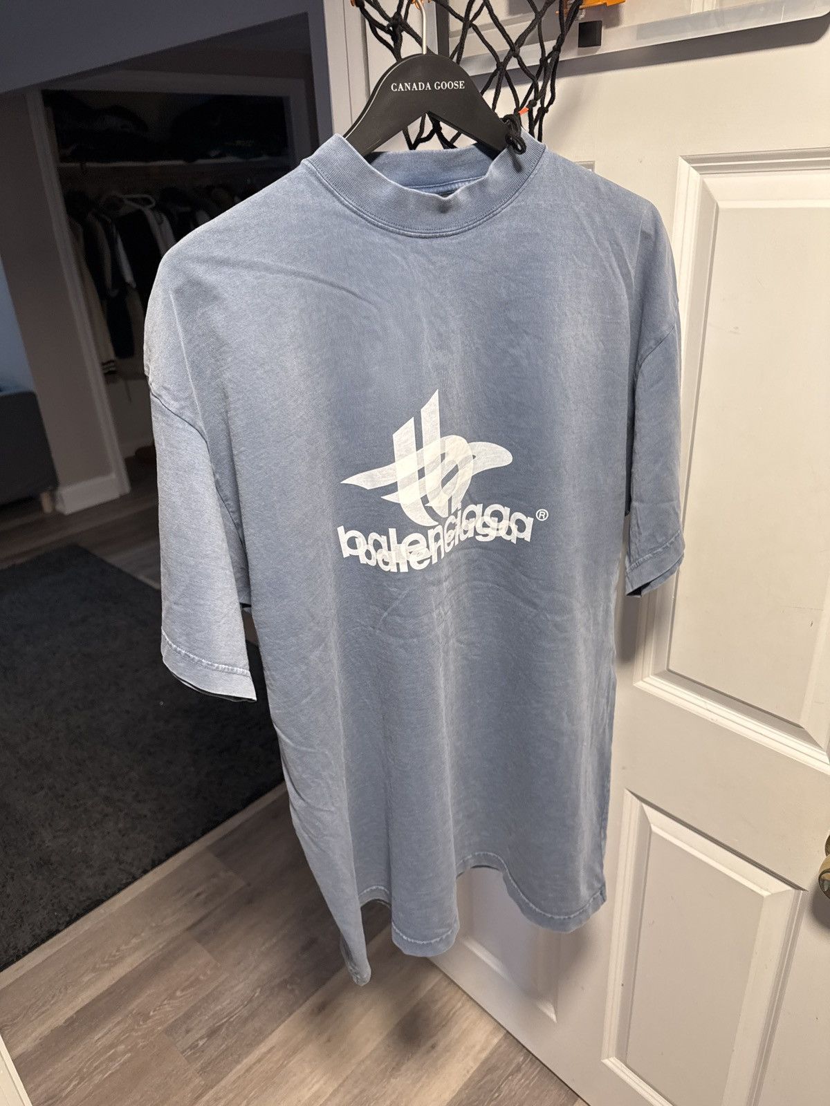 Balenciaga BALENCIAGA Rervese Logo Cotton Tee Size US XL / EU 56 / 4 - 2 Thumbnail