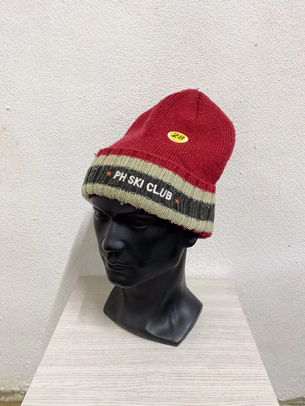 Vintage Vintage Ski Club Beanie Hat Size ONE SIZE - 2 Thumbnail