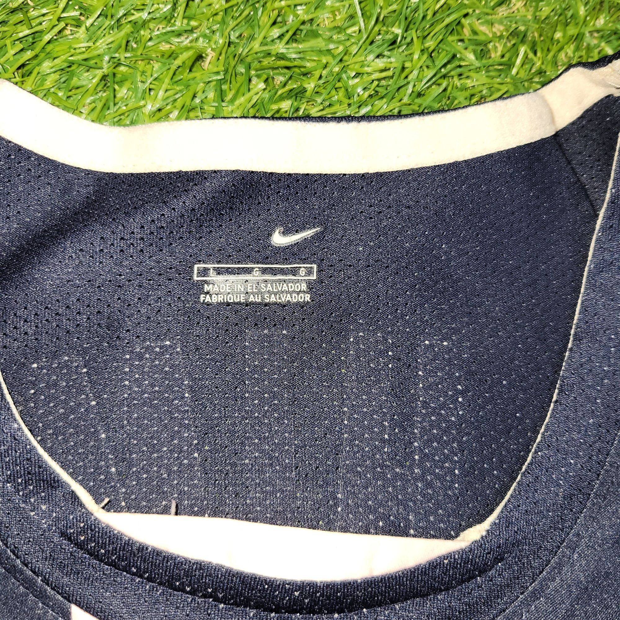 Nike Ibrahimovic Juventus 2004 2005 Long Sleeve Soccer Jersey L Size US L / EU 52-54 / 3 - 6 Thumbnail