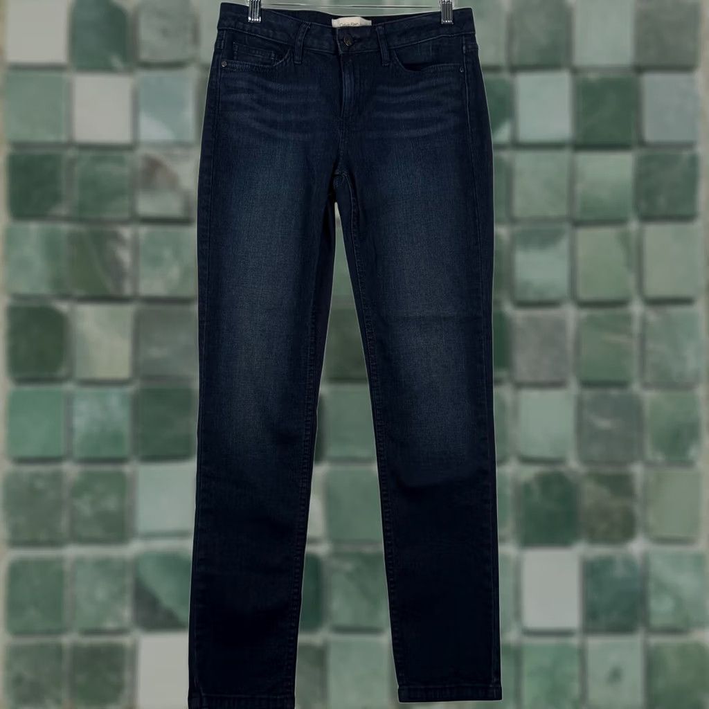 Vintage Calvin Klein Jeans Ultimate Skinny Jeans Dark Indigo Blue 30x29 5-Pocket Stretch Slim Quiet Luxury Womens Size 30" / US 8 / IT 44 - 1 Thumbnail