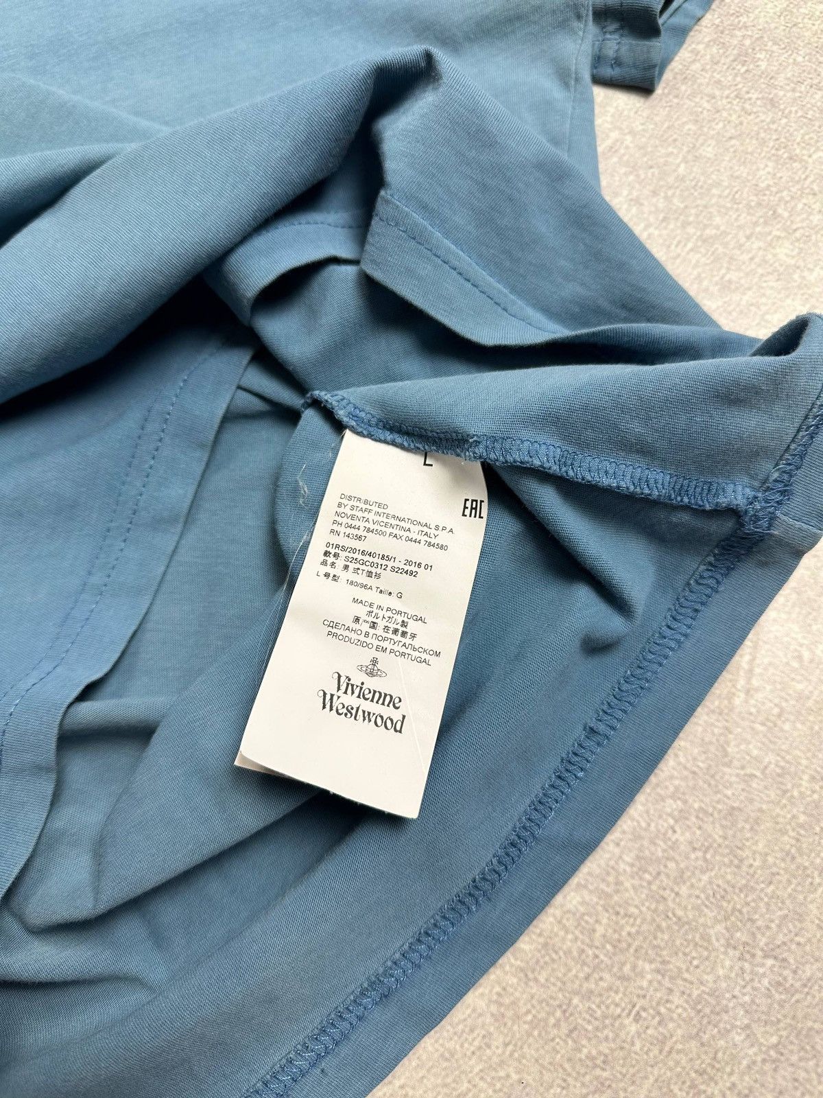 Vivienne Westwood Vintage Vivienne Westwood Orb Saturn Logo Faded T-shirt L Size US L / EU 52-54 / 3 - 6 Thumbnail