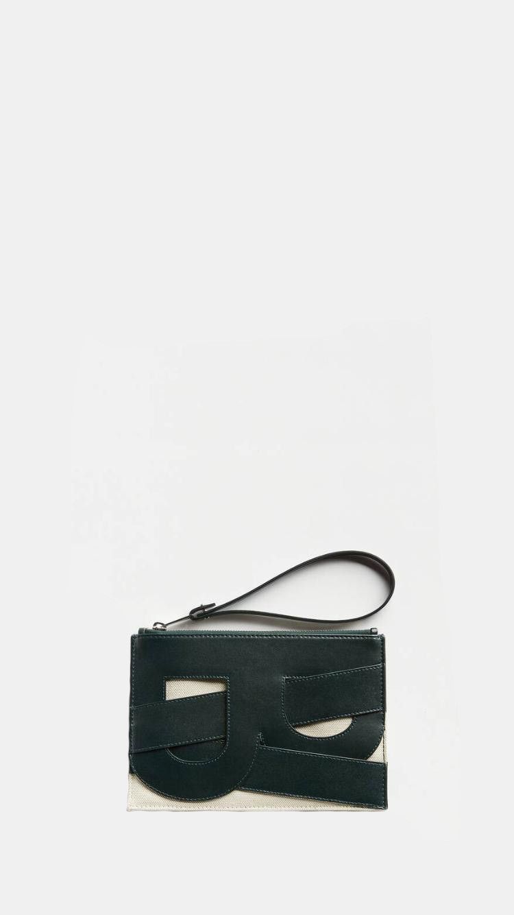 Bottega Veneta o1n1vont0725 Size: OS / Small Bv Pouch in Green Size ONE SIZE - 1 Preview