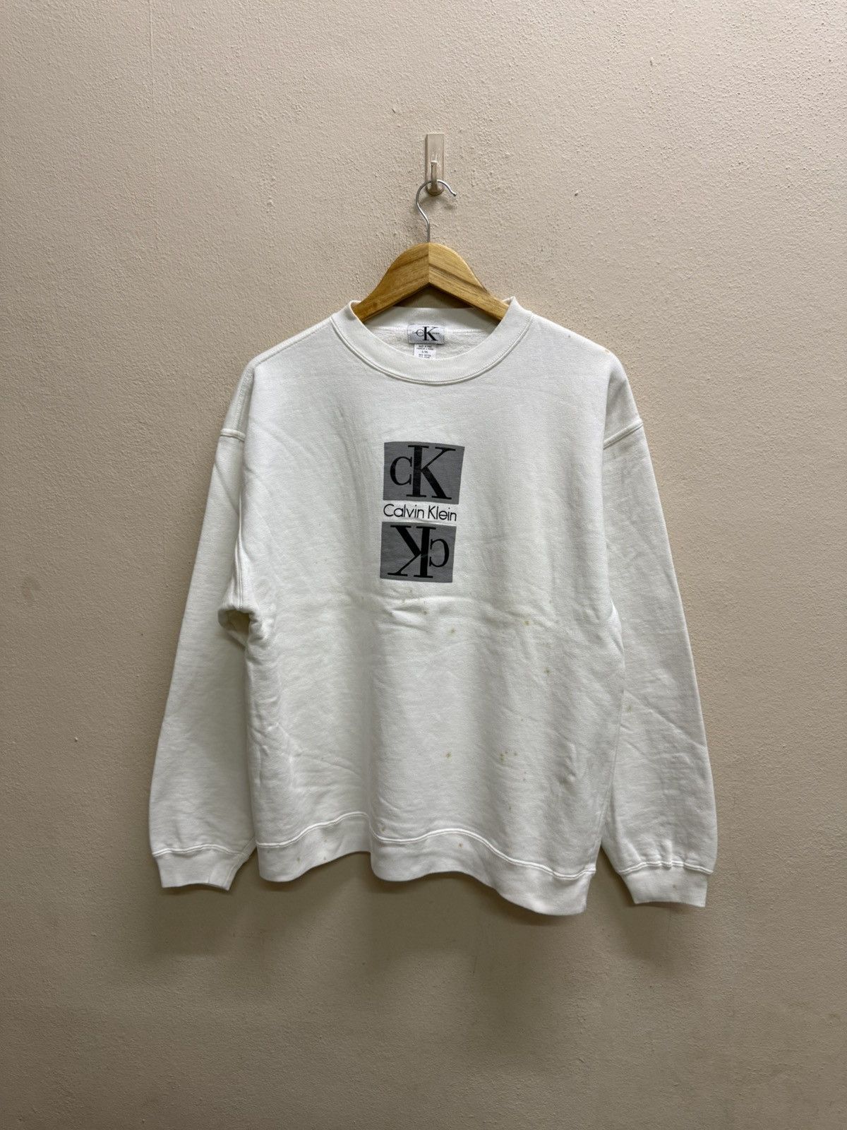 Calvin Klein Vintage Calvin Klein Biglogo Sweatshirt Size US M / EU 48-50 / 2 - 16 Thumbnail