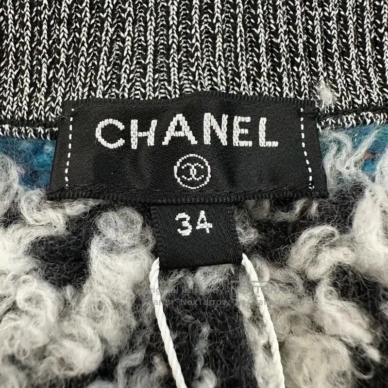 Chanel Chanel Women's White Wool Skirt . Size 22" - 6 Thumbnail