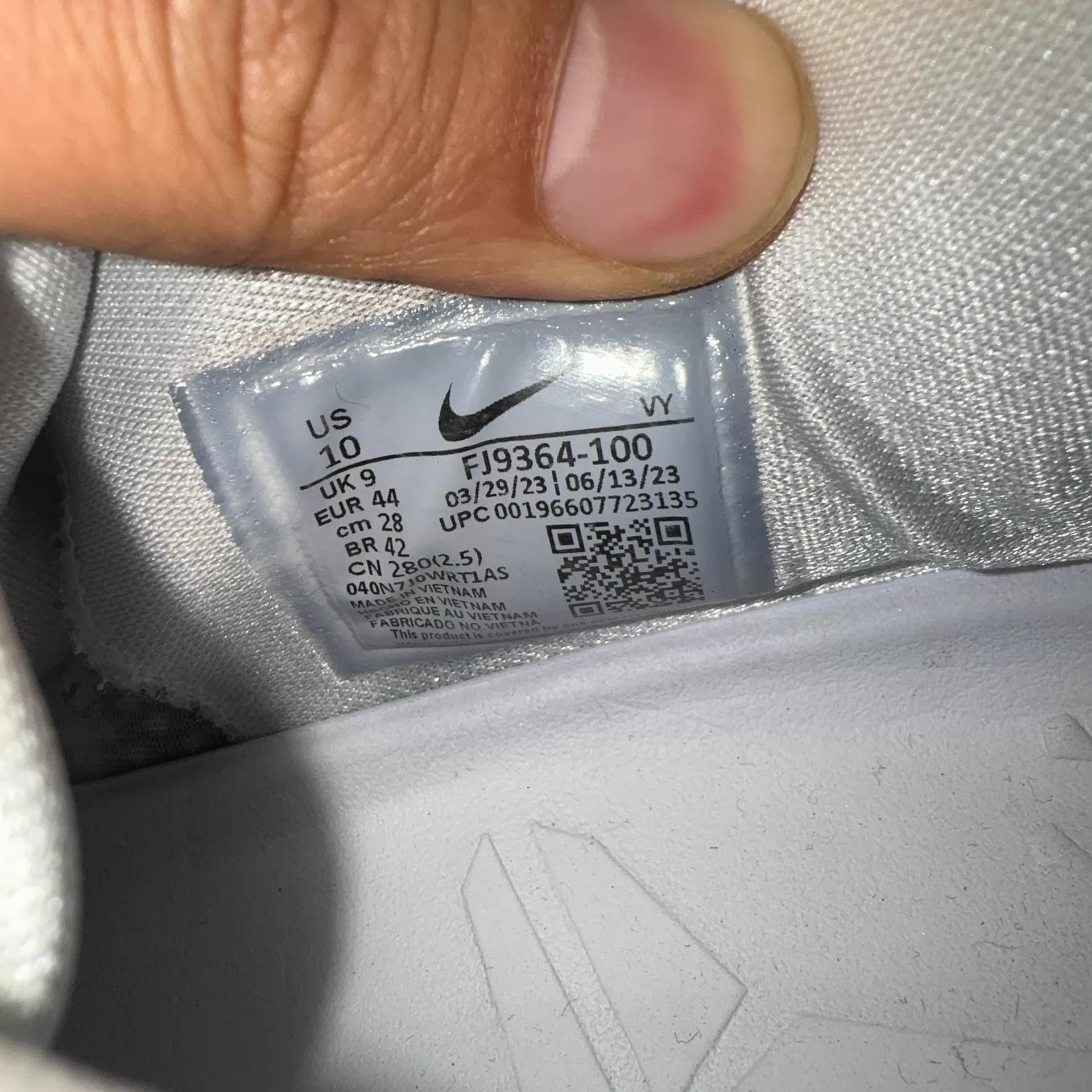 Nike Nike Kobe 8 White 44 Size US 11 / EU 44 - 9 Thumbnail