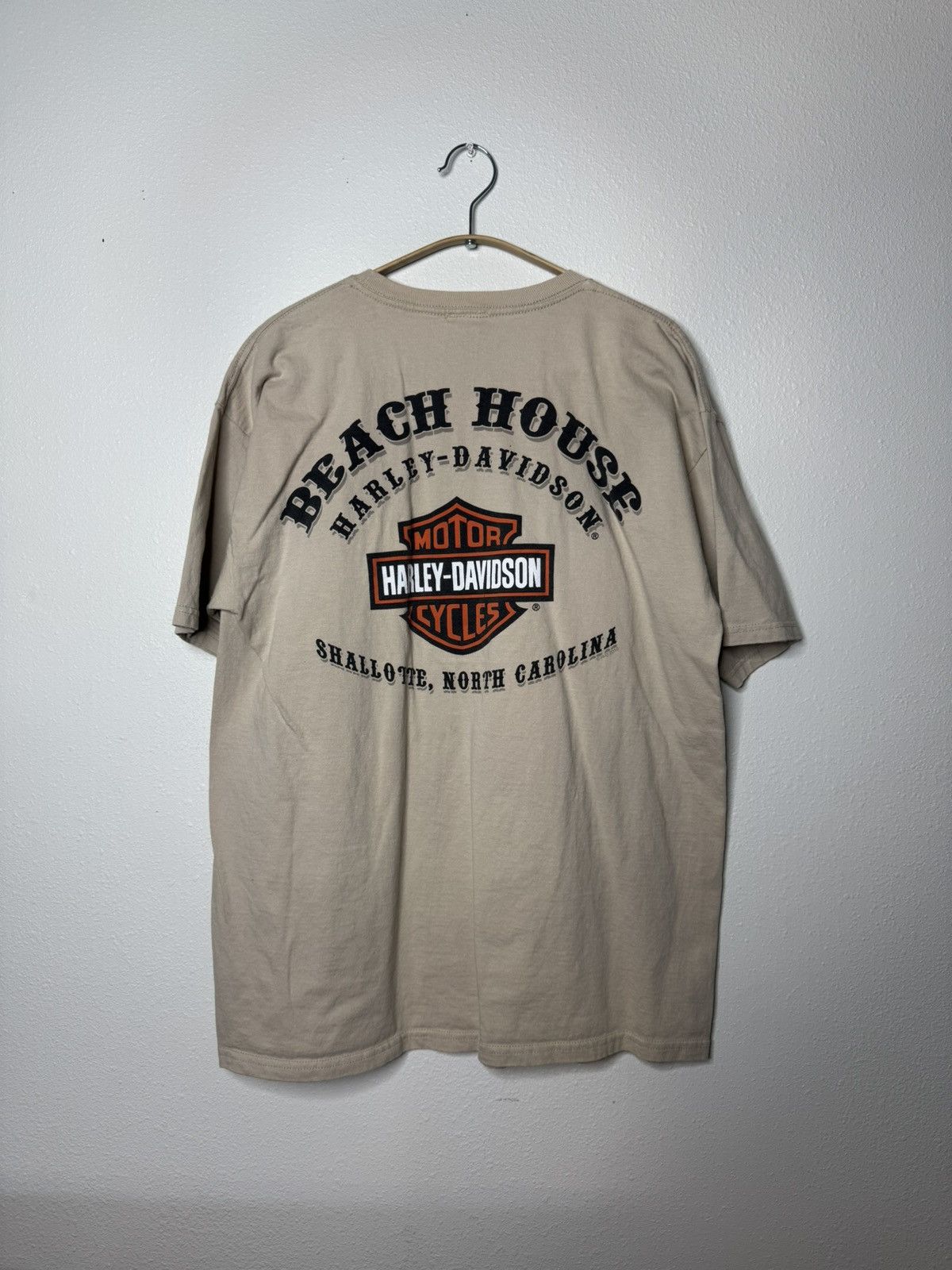 Vintage 2010 Harley Davidson Shallote North Carolina Surf Girl Tee Size US L / EU 52-54 / 3 - 3 Thumbnail