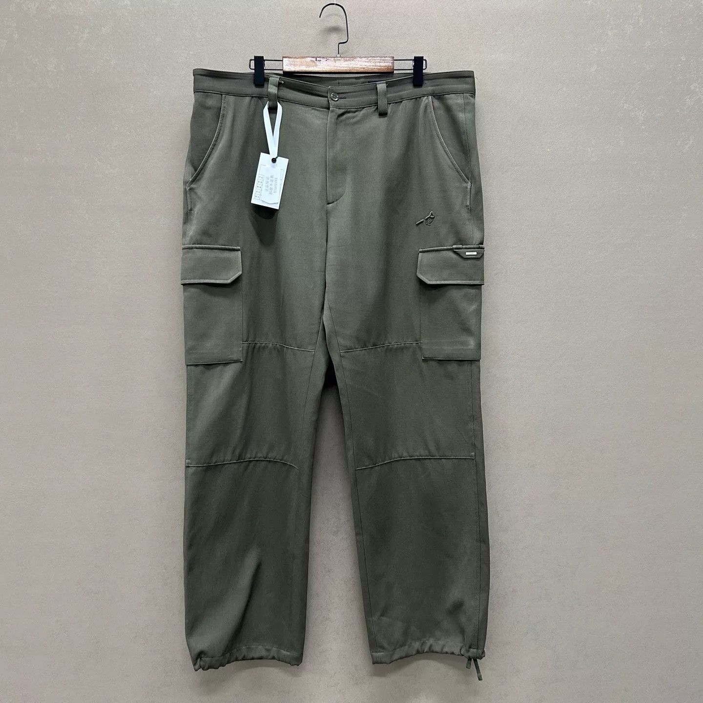 Louis Vuitton LV Embroidered Pin Cargo Pants 48 Size US 32 / EU 48 - 1 Thumbnail