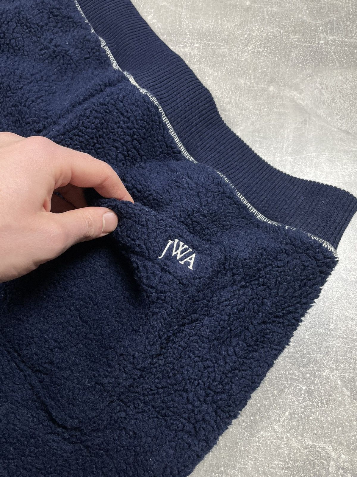 JW Anderson × Japanese Brand × Uniqlo J.W. Anderson Uniqlo Navy Blue Teddy Style Fleece Pants Size US 32 / EU 48 - 12 Thumbnail