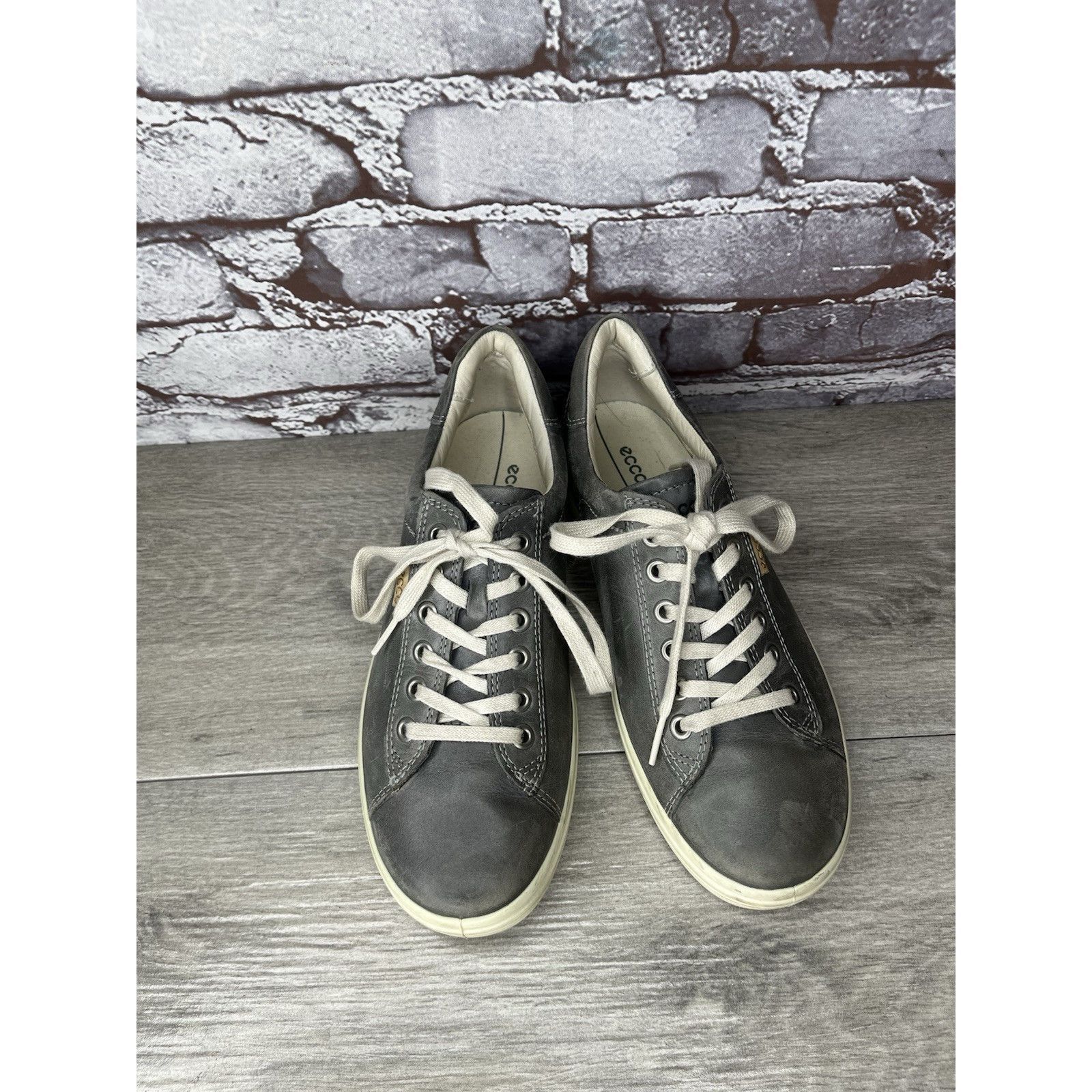 Ecco Ecco Danish Design Gray Leather Lace Up Sneakers Shoes Women Size US 6.5 / IT 36.5 - 21 Thumbnail