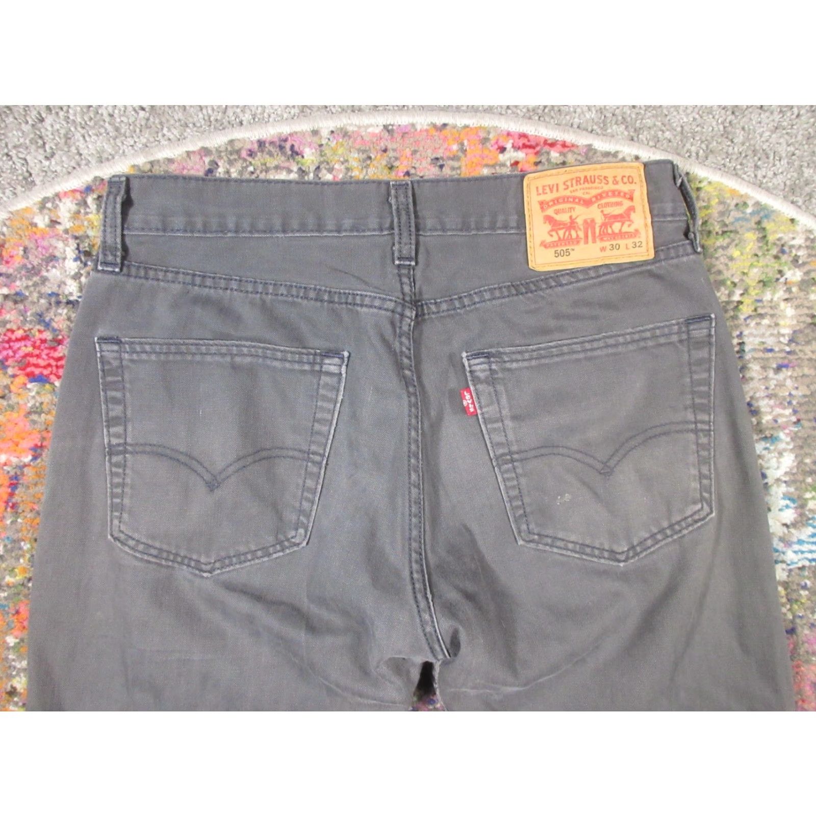 Levi's Levi's 505 Jeans Mens 30x32 Gray Denim Regular Fit Straight Leg Regular Waist Zip Closure 5-Pocket Distressed Comfortable Cotton Leather Logo Accent Size US 30 / EU 46 - 4 Thumbnail