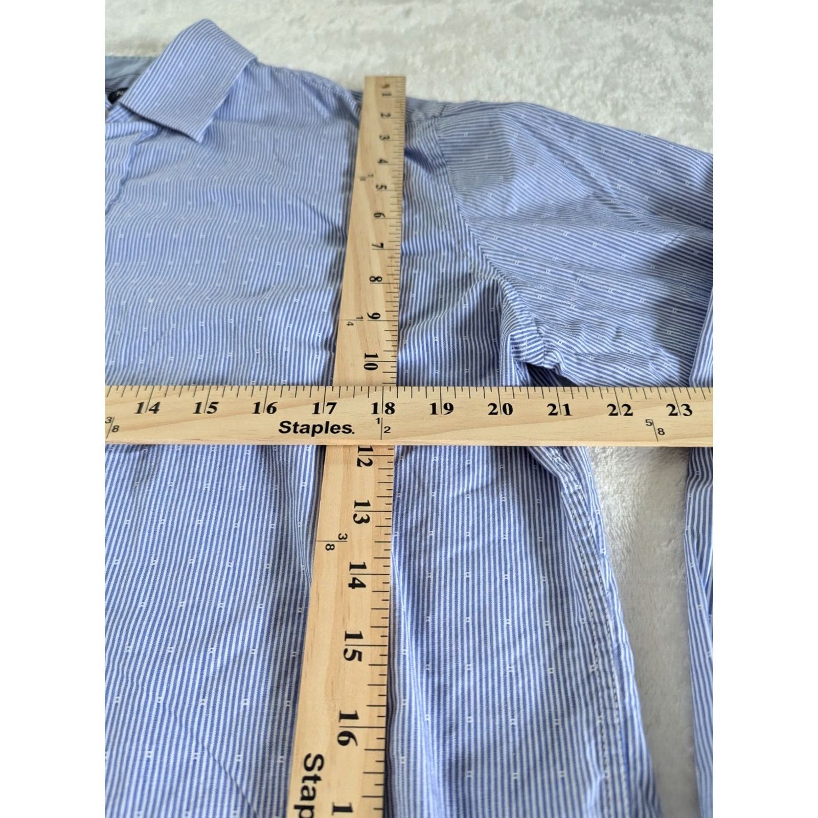 Nautica Nautica Button-Down Shirt Striped Blue White L Mens Long Sleeve Casual Dress Shirt 16 34/35 Regular Size Type Regular Collar Button-Down Size US L / EU 52-54 / 3 - 7 Thumbnail