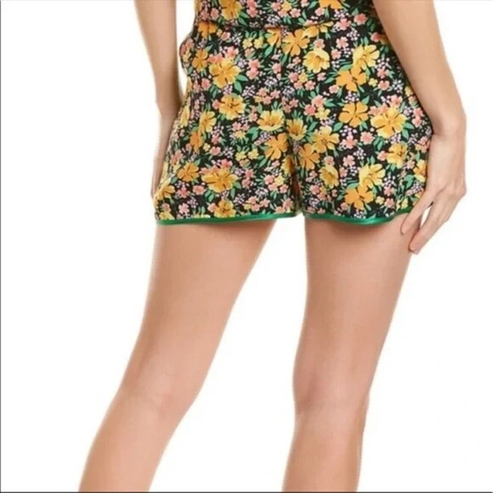 Maje MAJE Ikael Piped Floral Shorts Satin Piping Pockets 36 Small Size 25" / US 0 / IT 36 - 3 Thumbnail