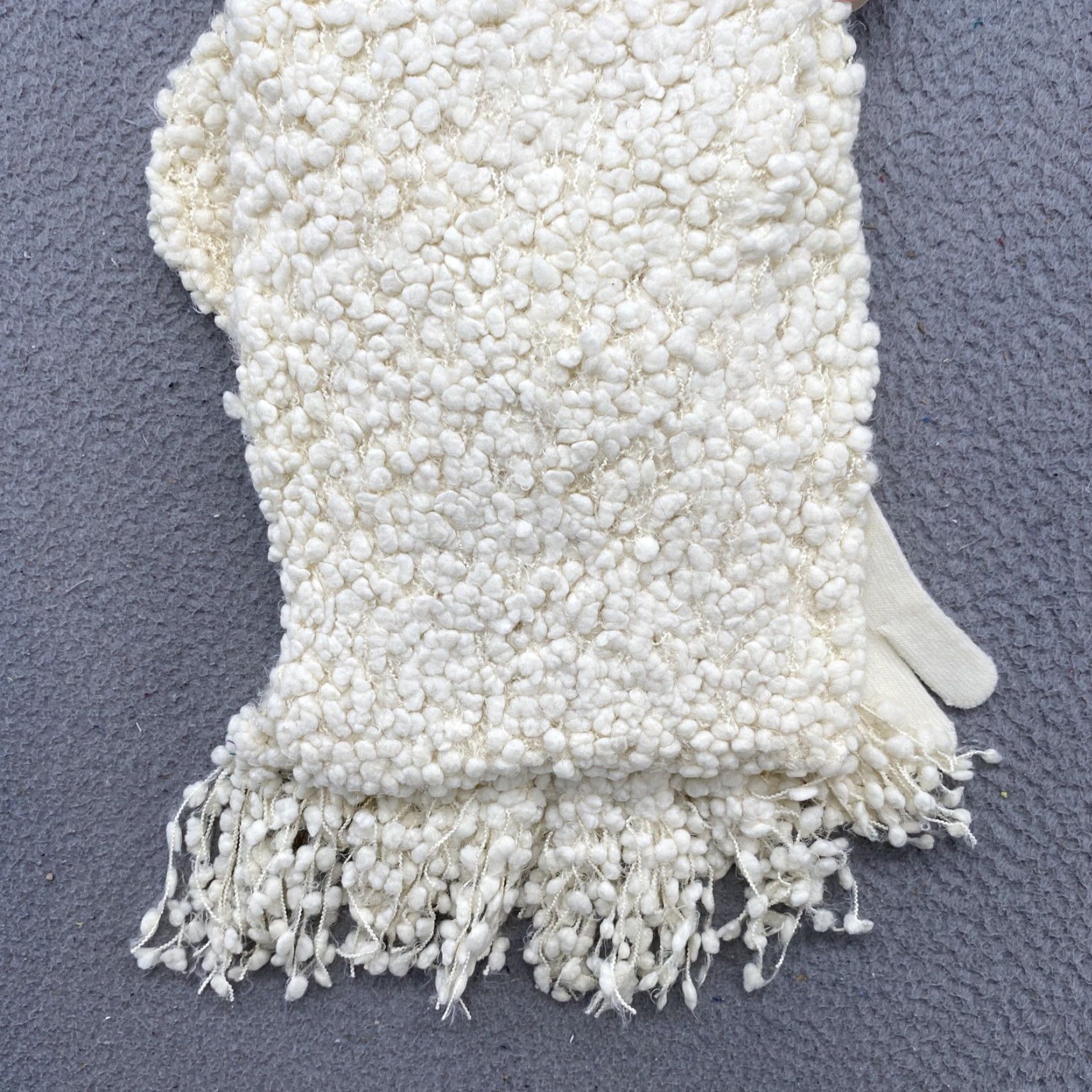 Vintage Jaclyn Smith Women's Hat Scarf Gloves Gift Set 3-Piece Ivory Winter New Size ONE SIZE - 5 Thumbnail