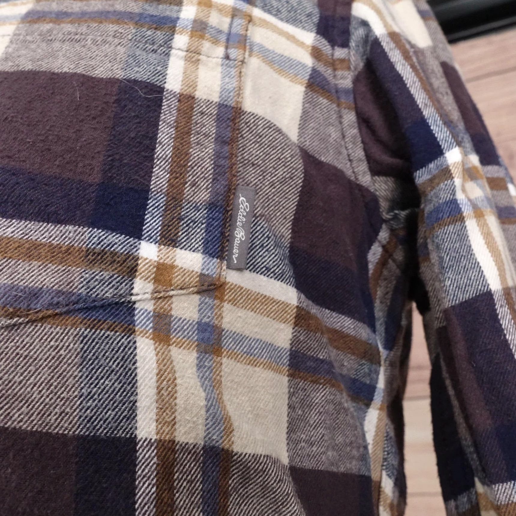 Eddie Bauer VINTAGE Eddie Bauer Flannel Shirt Men’s Medium Casual Plaid Cotton Long Sleeve Button-Down Size US M / EU 48-50 / 2 - 3 Thumbnail