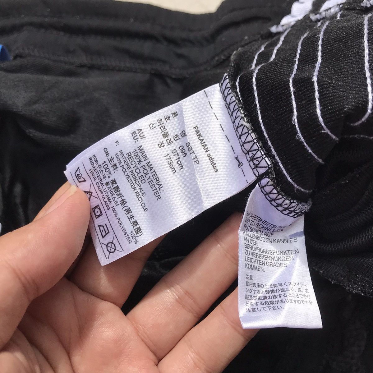 Adidas × Vintage Vintage Adidas Sst Superstar Trackpants Black Tracktop Pants Size US 34 / EU 50 - 4 Thumbnail