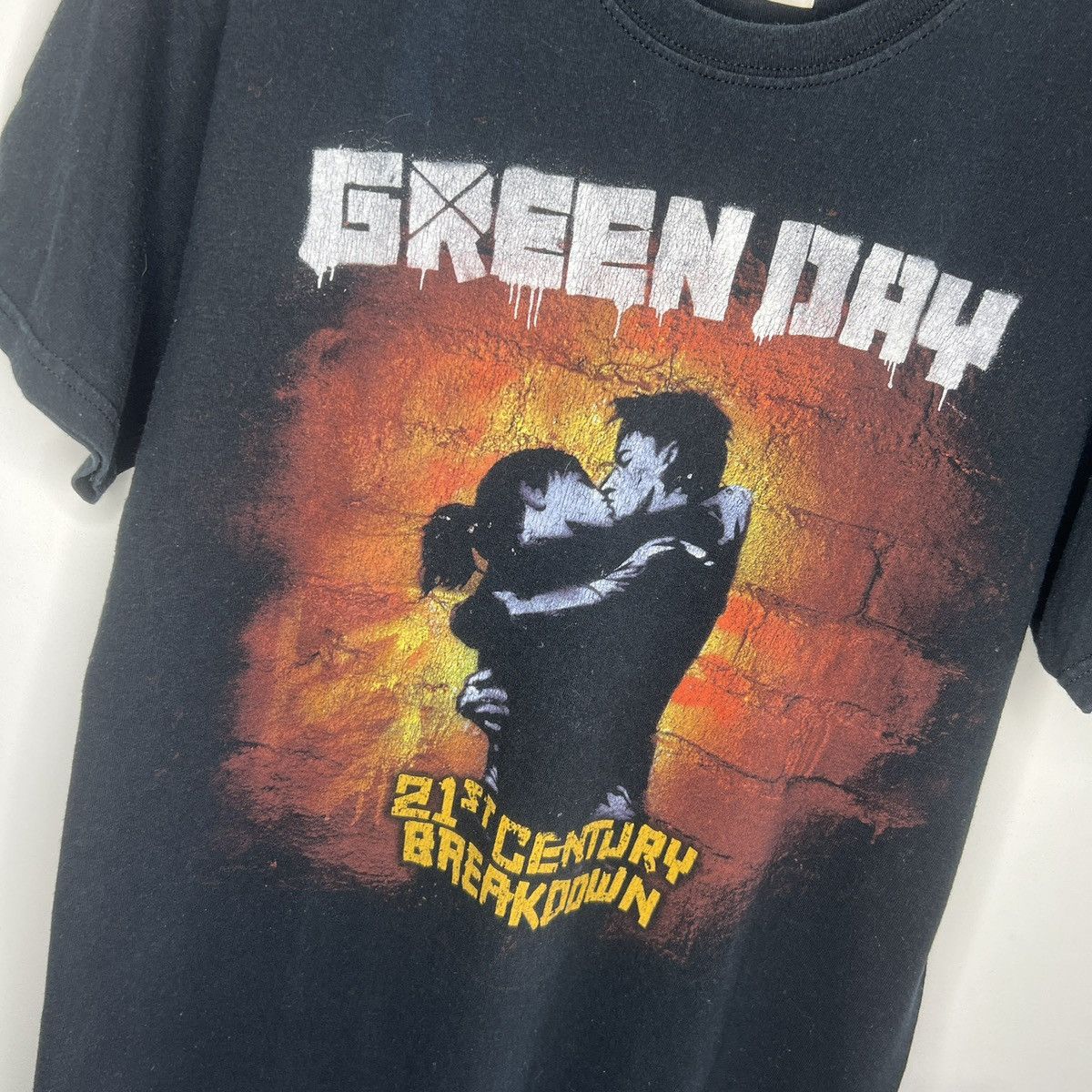 Band Tees × Vintage Green Day 21st Century Breakdown Euro Tour tshirt 2009 tee Size US M / EU 48-50 / 2 - 6 Thumbnail