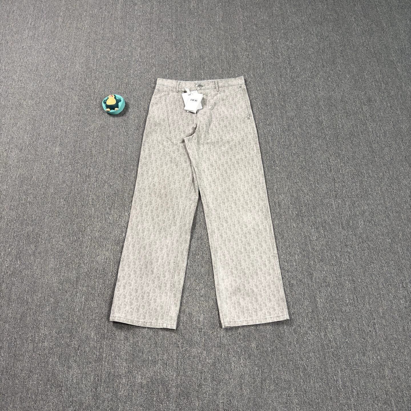 Dior Dior 25 gray all over print jeans 44 like new Size US 28 / EU 44 - 1 Thumbnail