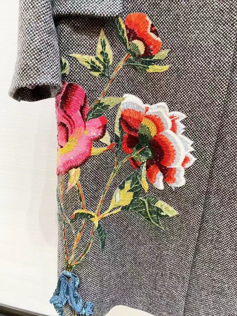 Gucci GucciWool embroidered long coat 2503-Nextarrow Size US XXS / EU 40 - 4 Thumbnail