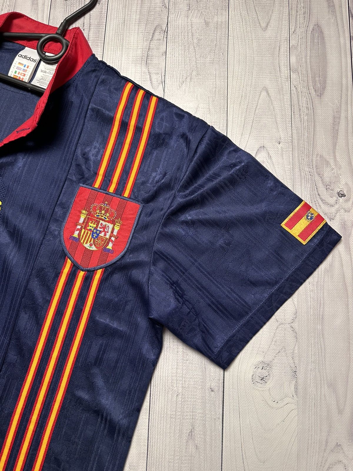 Adidas × Vintage Vintage adidas Spain soccer jersey size XL rare Size US XL / EU 56 / 4 - 3 Thumbnail