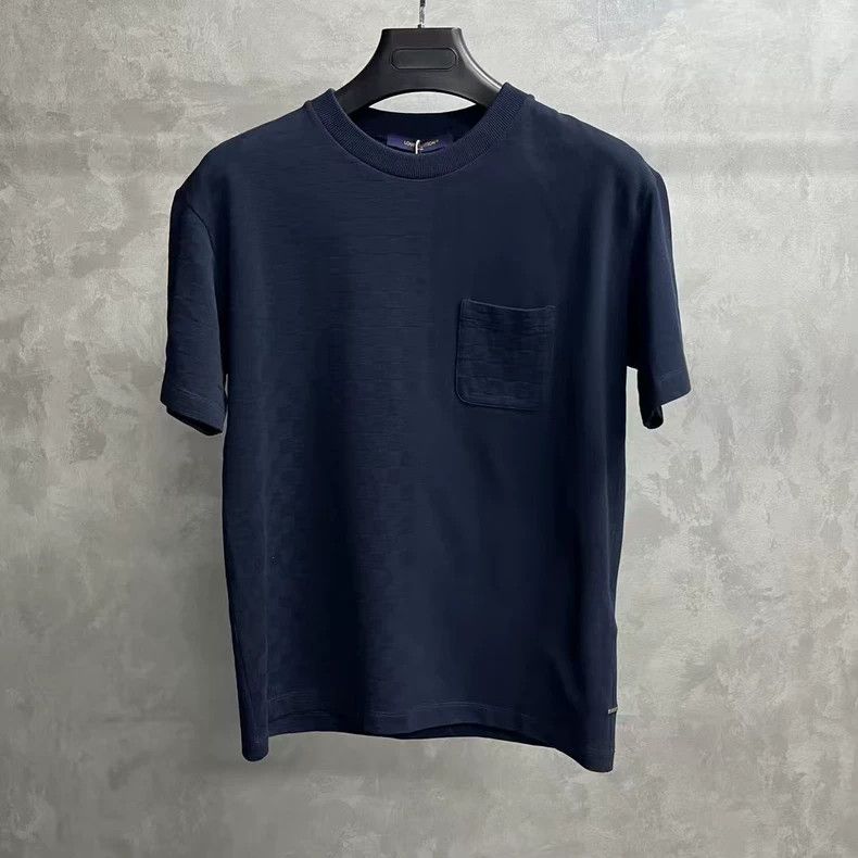Louis Vuitton louis vuitton short sleeve pocket t-shirt-dmc Size US M / EU 48-50 / 2 - 1 Thumbnail