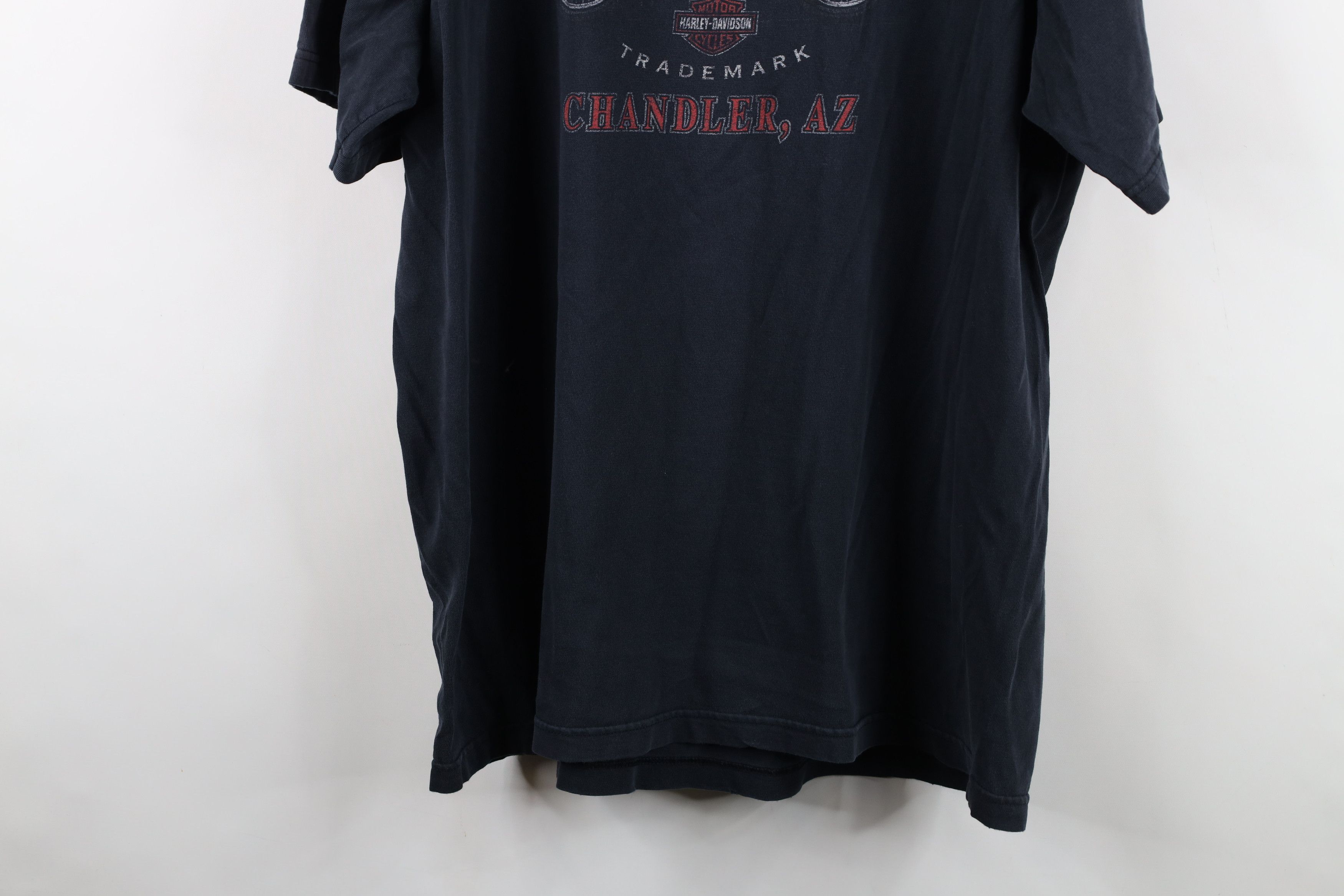Harley Davidson Vintage Y2K 2004 Harley Davidson Tribal Fire Flames T-Shirt Size US XL / EU 56 / 4 - 14 Thumbnail