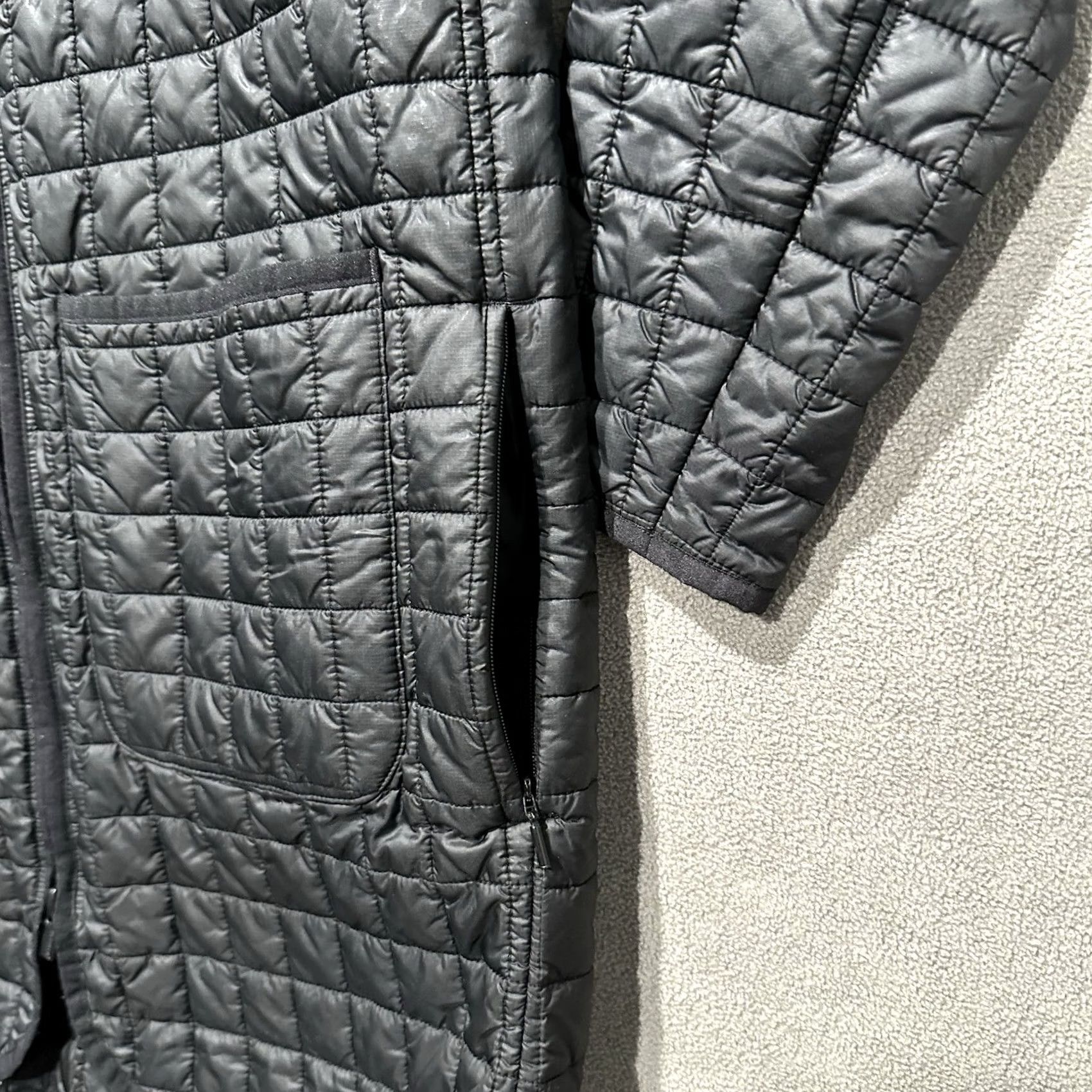 Athleta Athleta Grandview Primaloft Shell Jacket Womens XS Black Nylon Wind-Resistant Mediumweight Softshell Zip Front Size XS / US 0-2 / IT 36-38 - 7 Thumbnail