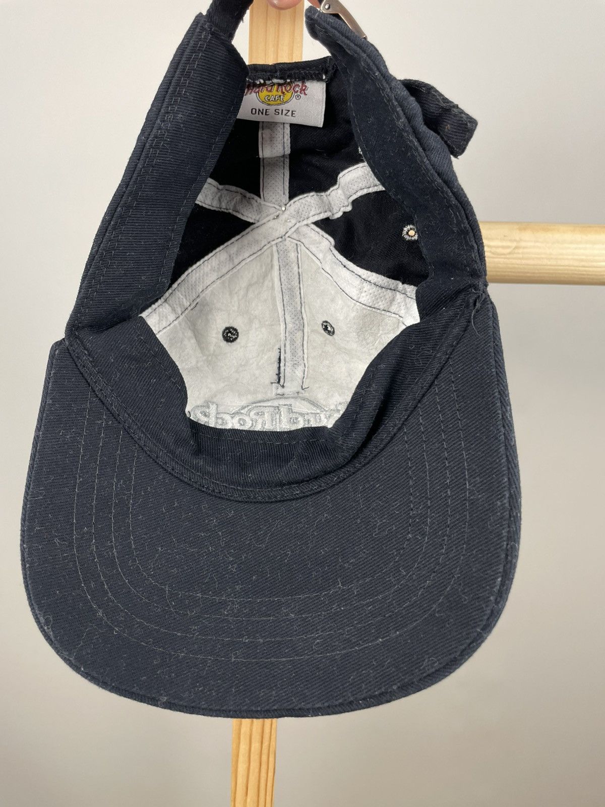 Hard Rock Cafe × Vintage Vintage Hard Rock Cafe Bruno’s Aires merch cap Size ONE SIZE - 5 Thumbnail