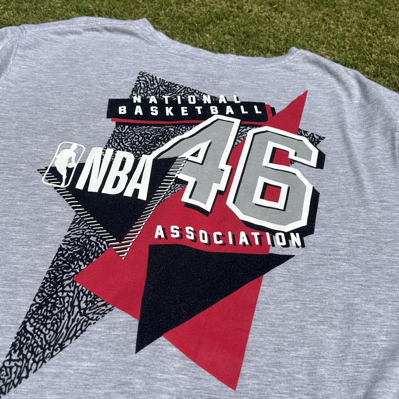 NBA XL NBA 46 Basketball association Gray graphic t-shirt Size US XL / EU 56 / 4 - 2 Thumbnail