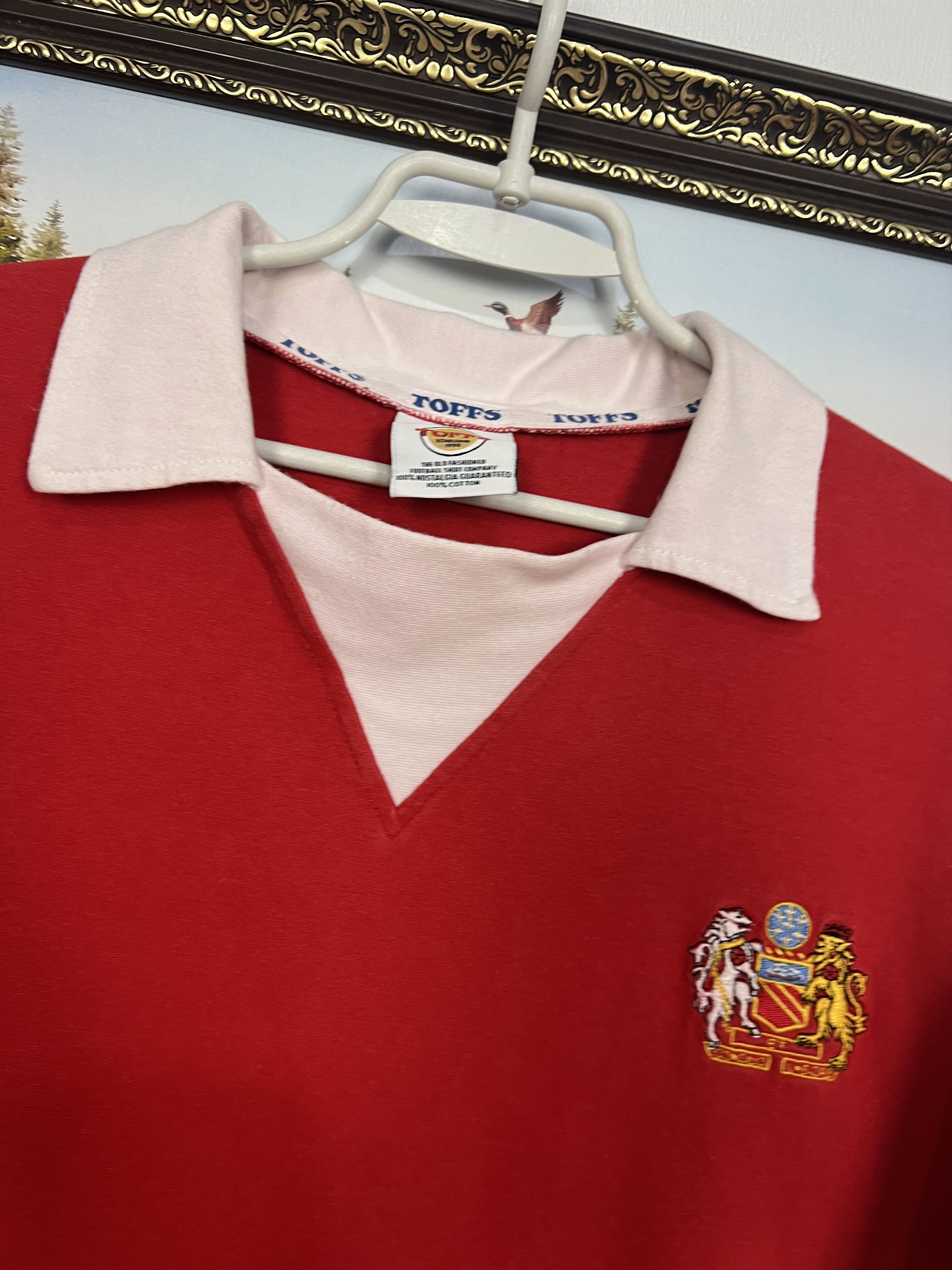 Toffs Manchester United Replicas football shirt Soccer Jersey Size US M / EU 48-50 / 2 - 5 Thumbnail