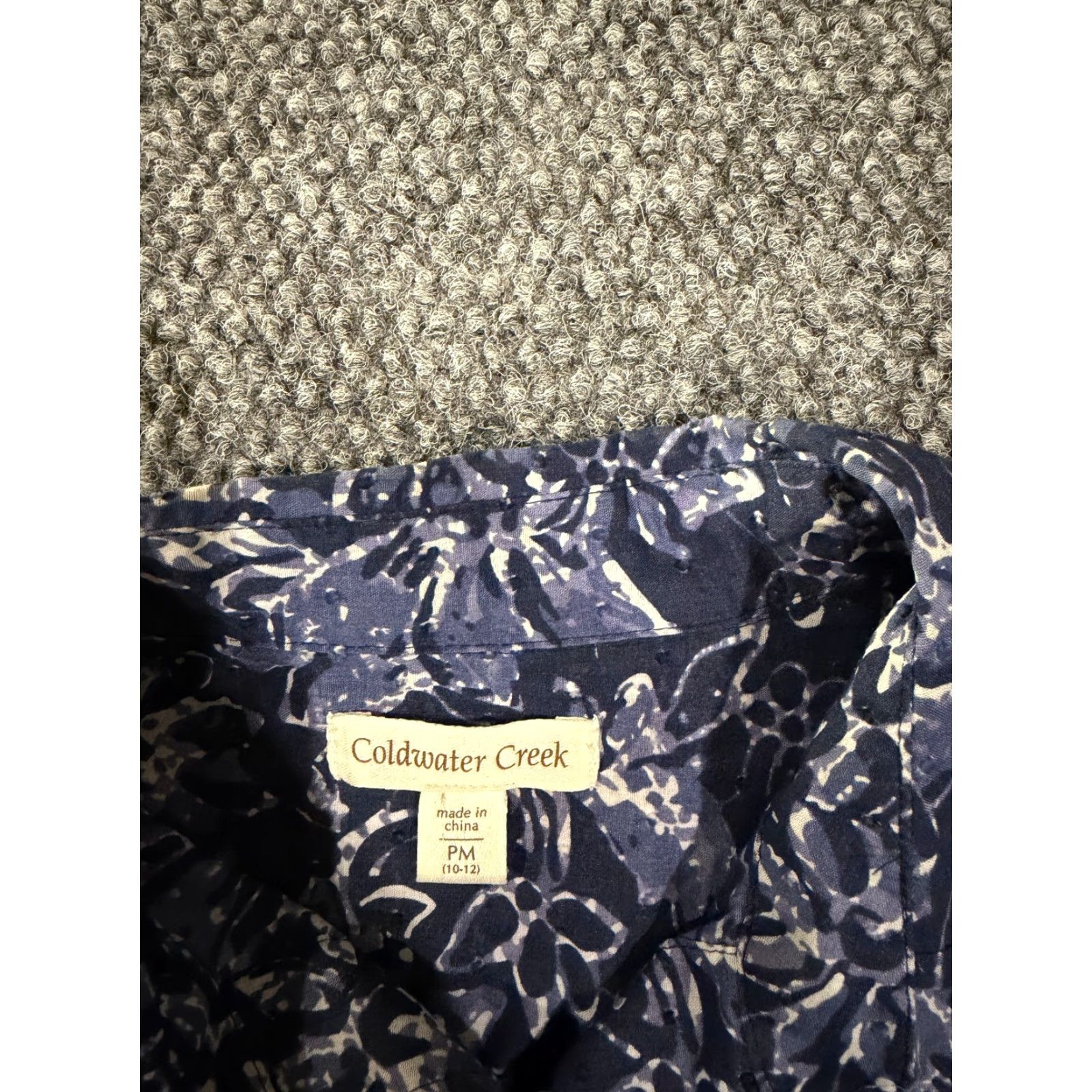 Coldwater Creek Coldwater Creek Button Up Shirt Womens Petite Medium Blue Floral Long Sleeve Blouse Shirt Casual Embroidered Button Cotton Lightweight Classic Size M / US 6-8 / IT 42-44 - 4 Thumbnail
