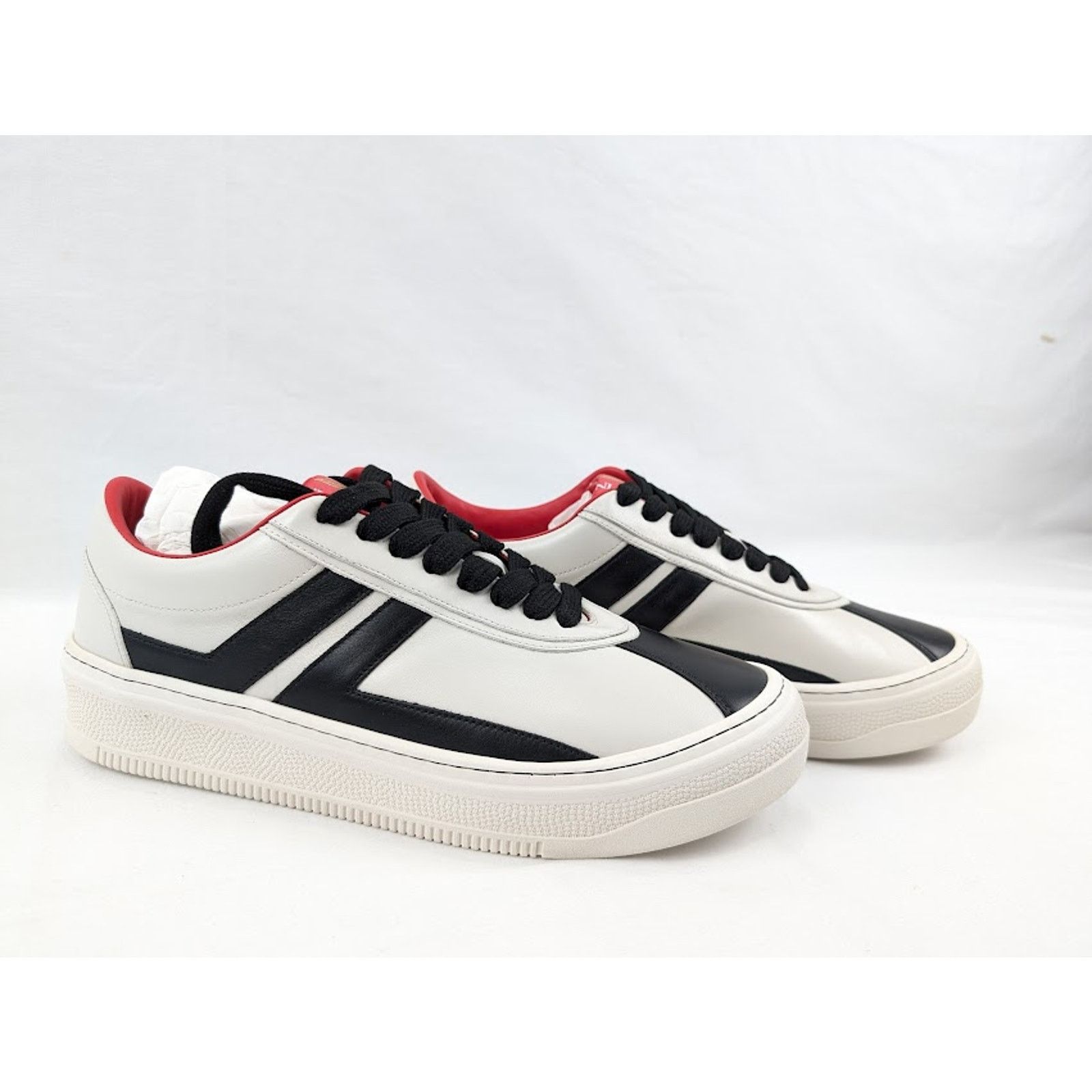 o1rshd1 Sneakers With High Sole in Off White/Black 41