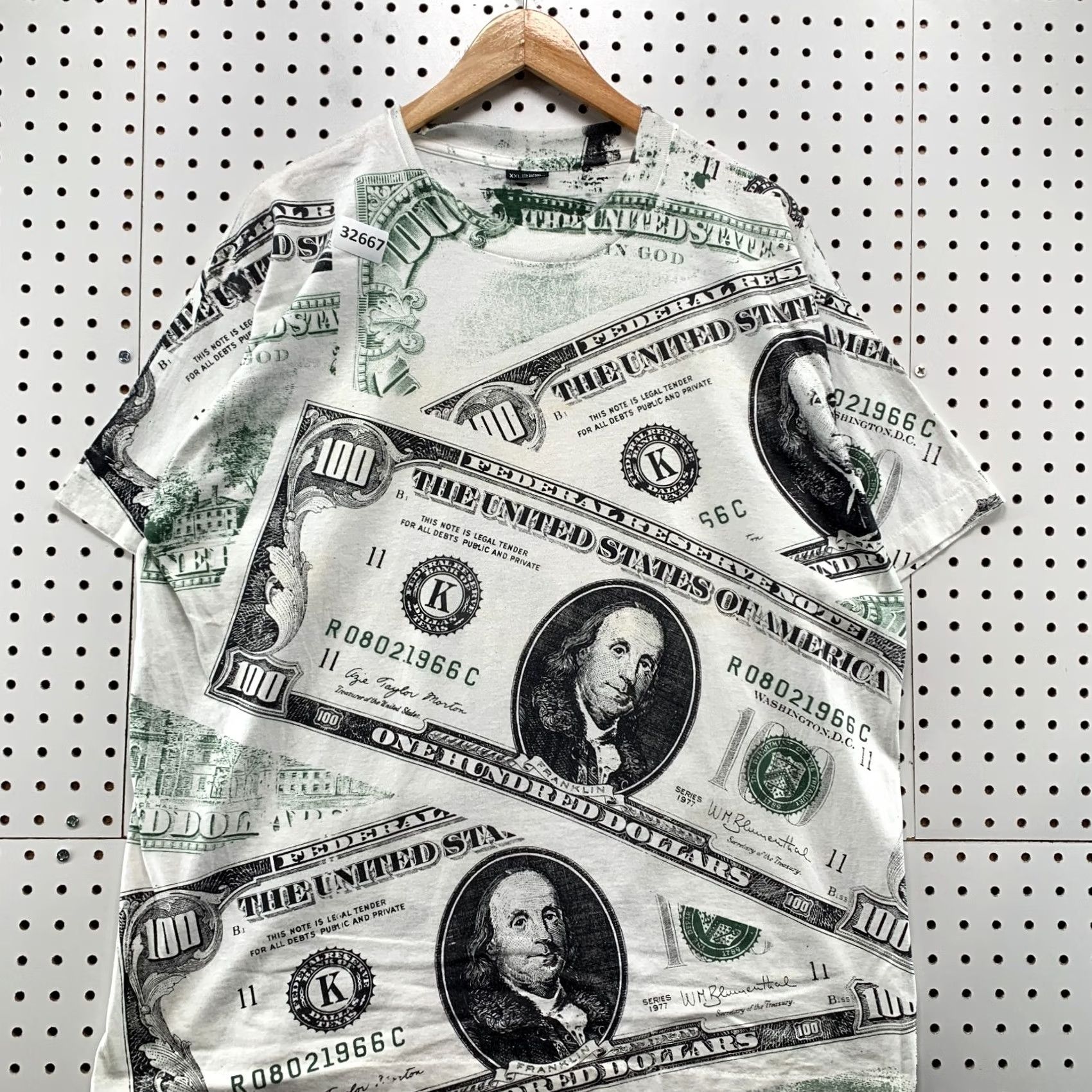 Vintage VINTAGE USA CASH Money Shirt 2XL White All Over Print AOP Hip Hop 90s Mens 24x29 Size US XXL / EU 58 / 5 - 2 Thumbnail