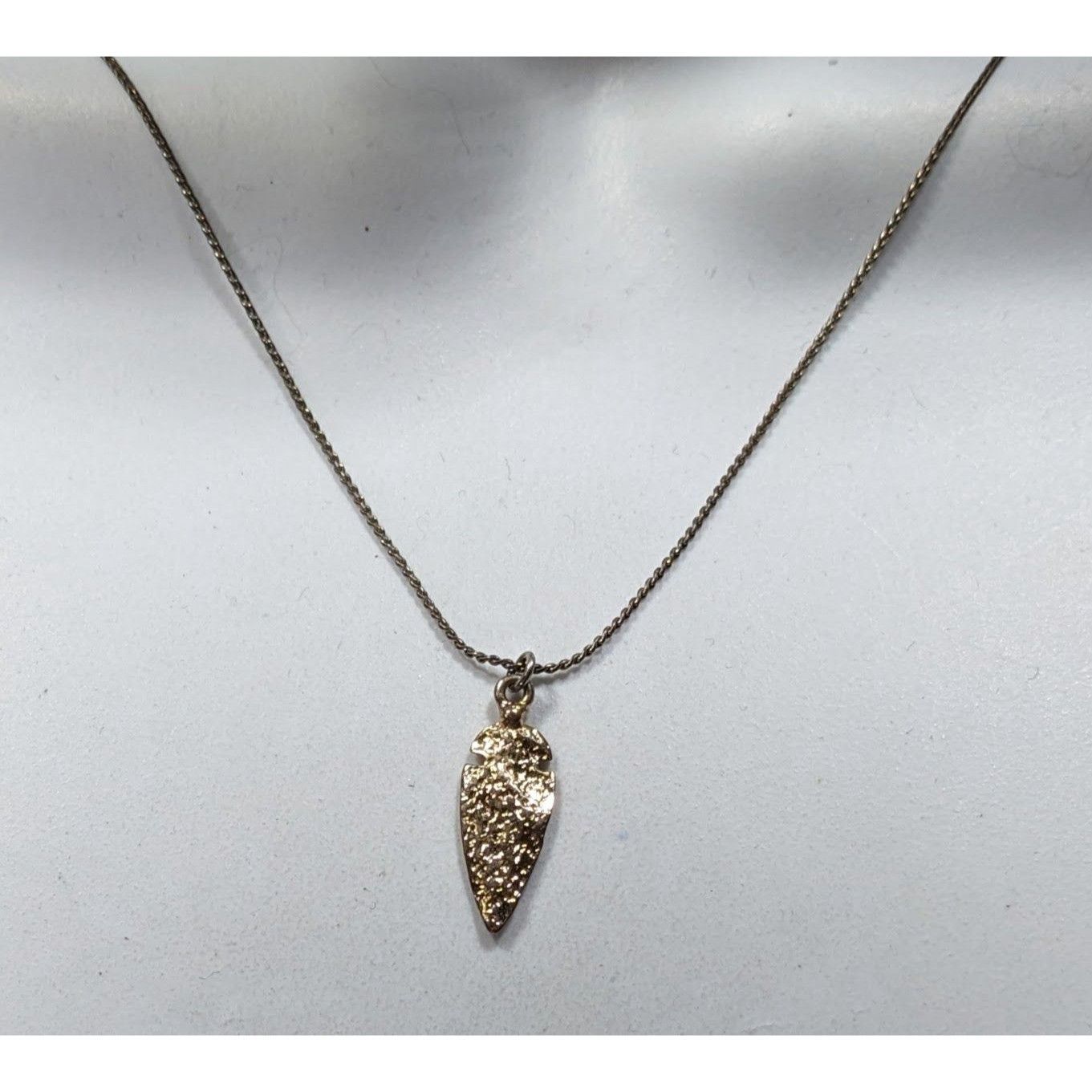 Other Delicate Textured Arrowhead Pendant Necklace On Gold Tone Ch Size ONE SIZE - 2 Thumbnail