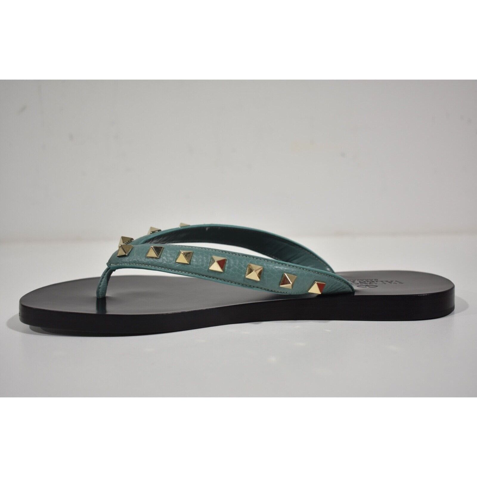 Valentino Valentino Rockstud Green Stud Black Leather Thong Sandal Size US 7.5 / IT 37.5 - 7 Thumbnail