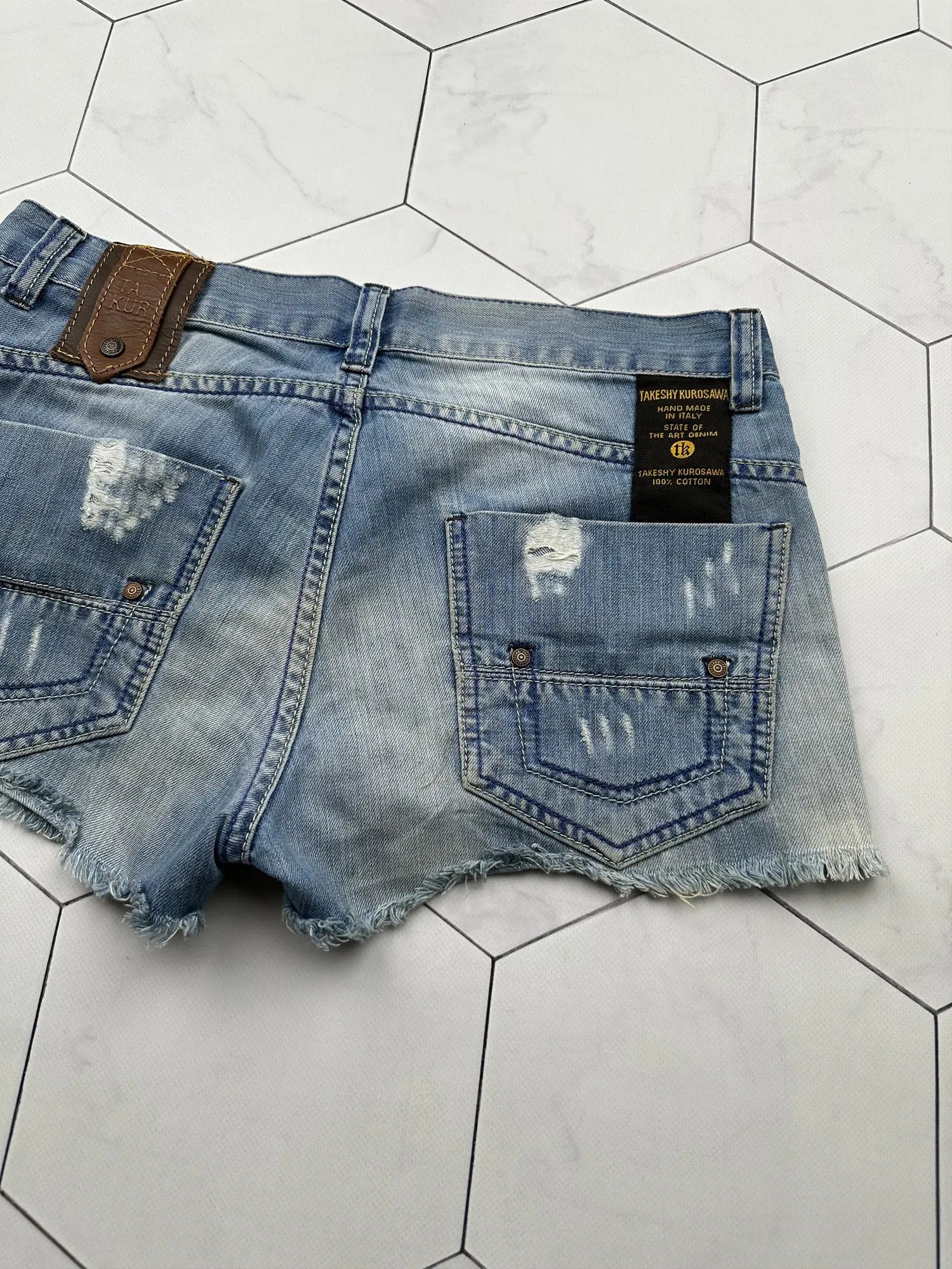 Takeshy Kurosawa Takeshy Kurosawa Vintage Mini Shorts (B133) Size US 32 / EU 48 - 14 Thumbnail