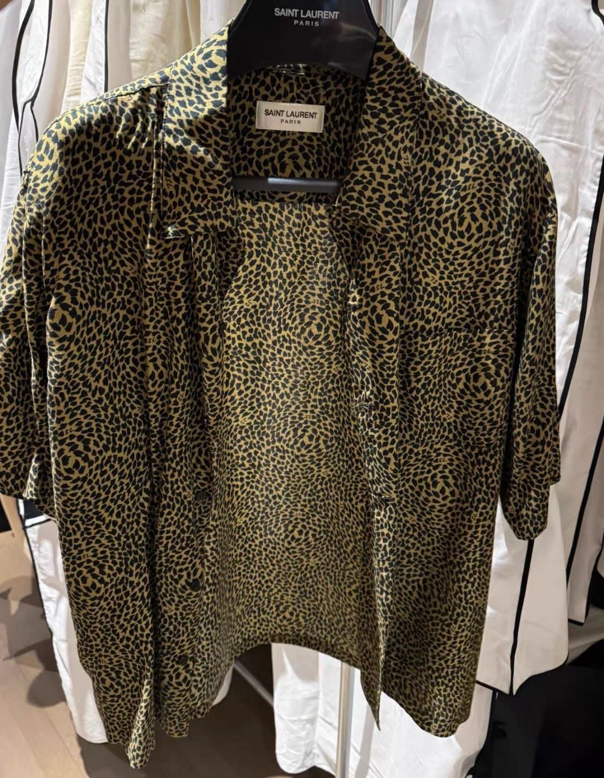 Yves Saint Laurent saint laurent Leopard print shirt with short sleeves 2501-N Size US L / EU 52-54 / 3 - 1 Thumbnail